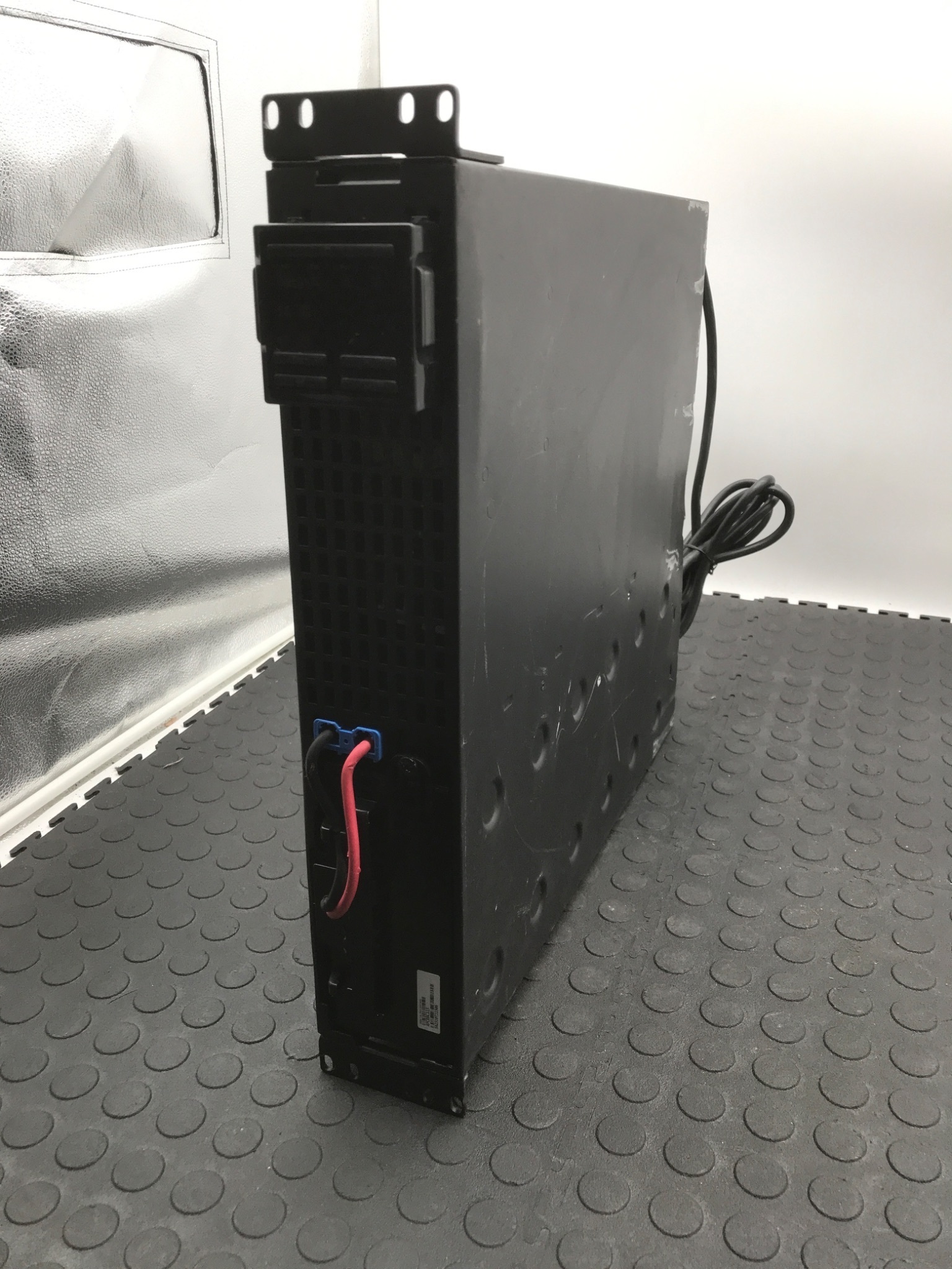 APC SMX1000 Smart‑UPS X 1000VA Rack/Tower LCD 120V USED 1