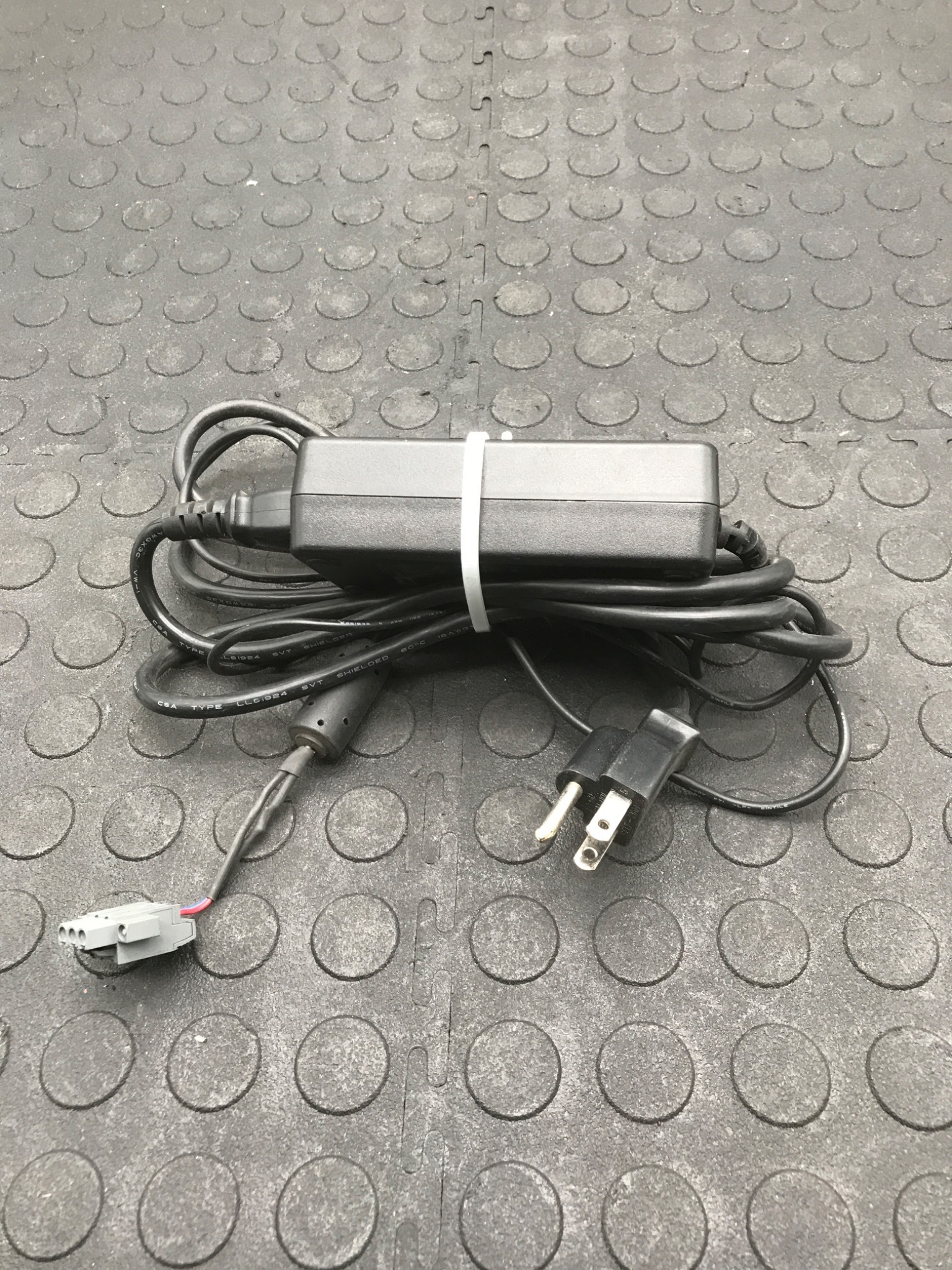 JAMECO EA1050B‑240 ReliaPro 24V 2.5A AC Adapter Power Supply USED 2