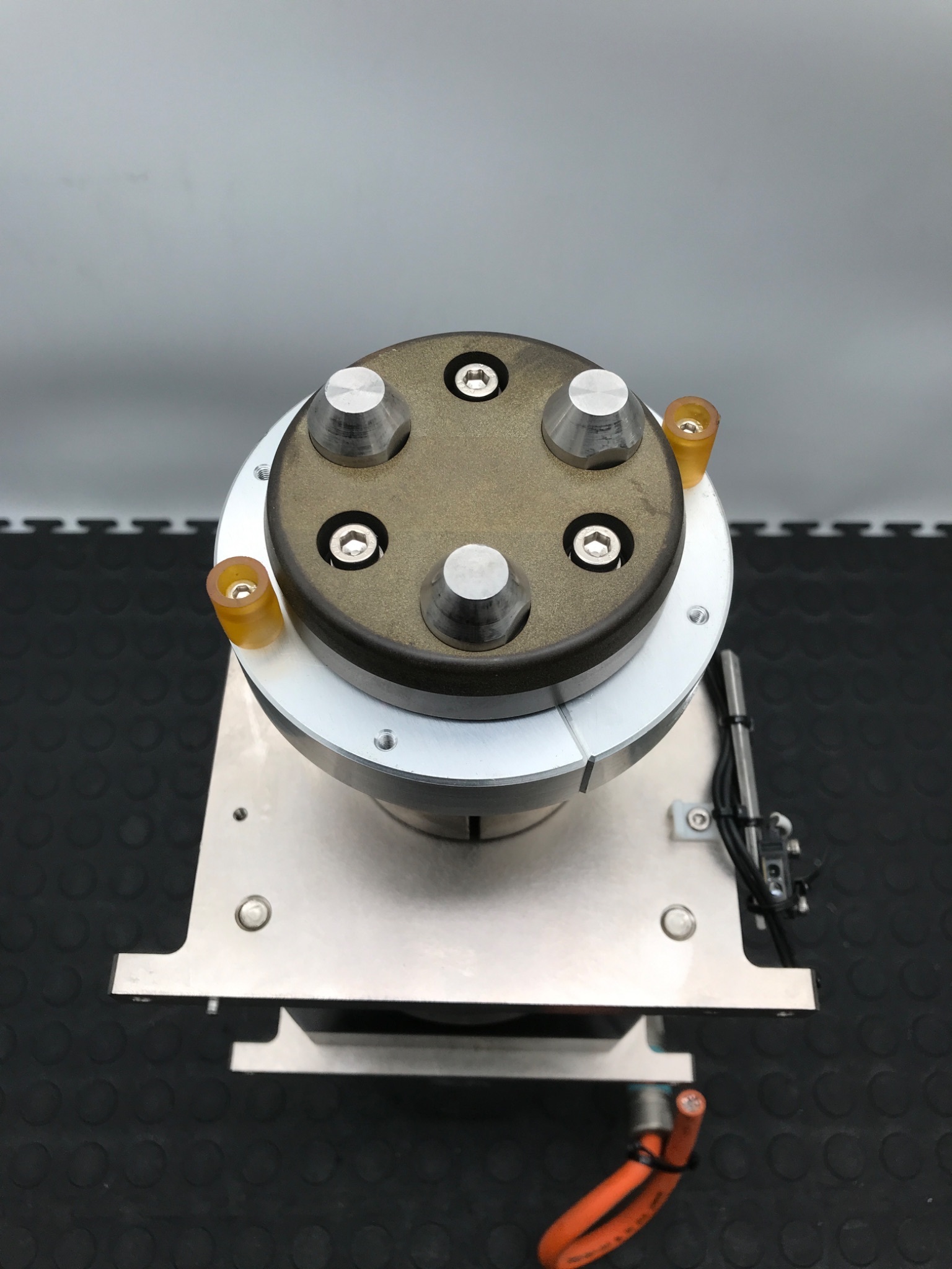 SIEMENS 1FK2208‑3AC10‑0SA0 Servo Motor w/ SESAME PGH142‑10 Gearhead USED 1