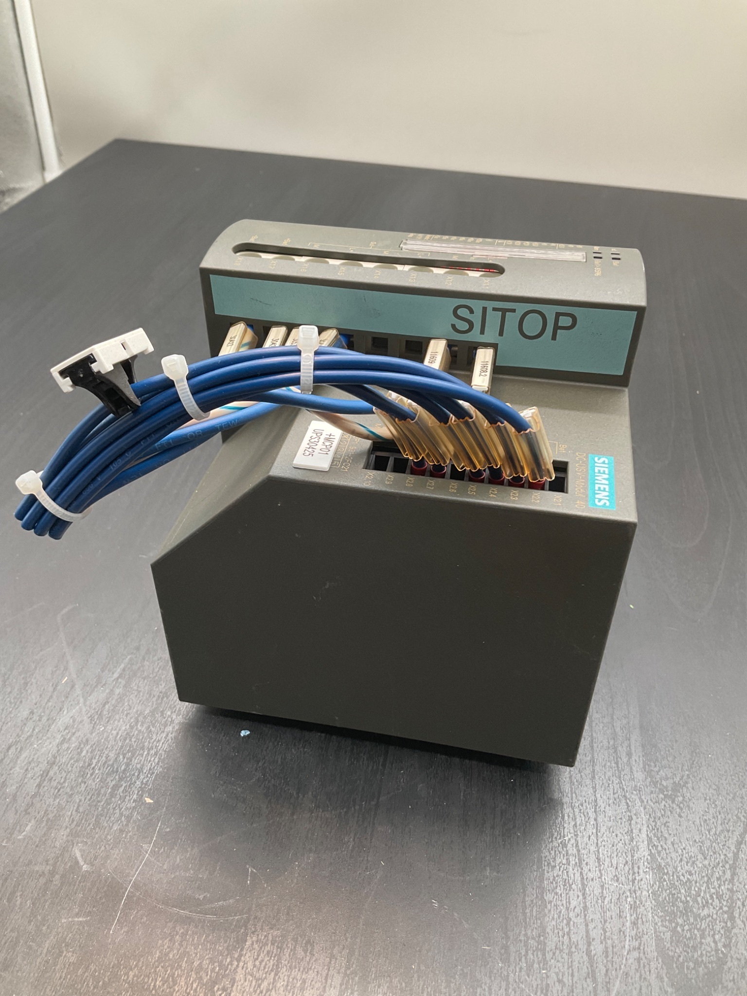 SIEMENS 6EP1‑931‑2FC21 DC‑USV‑Modul 40 Power Supply USED 1