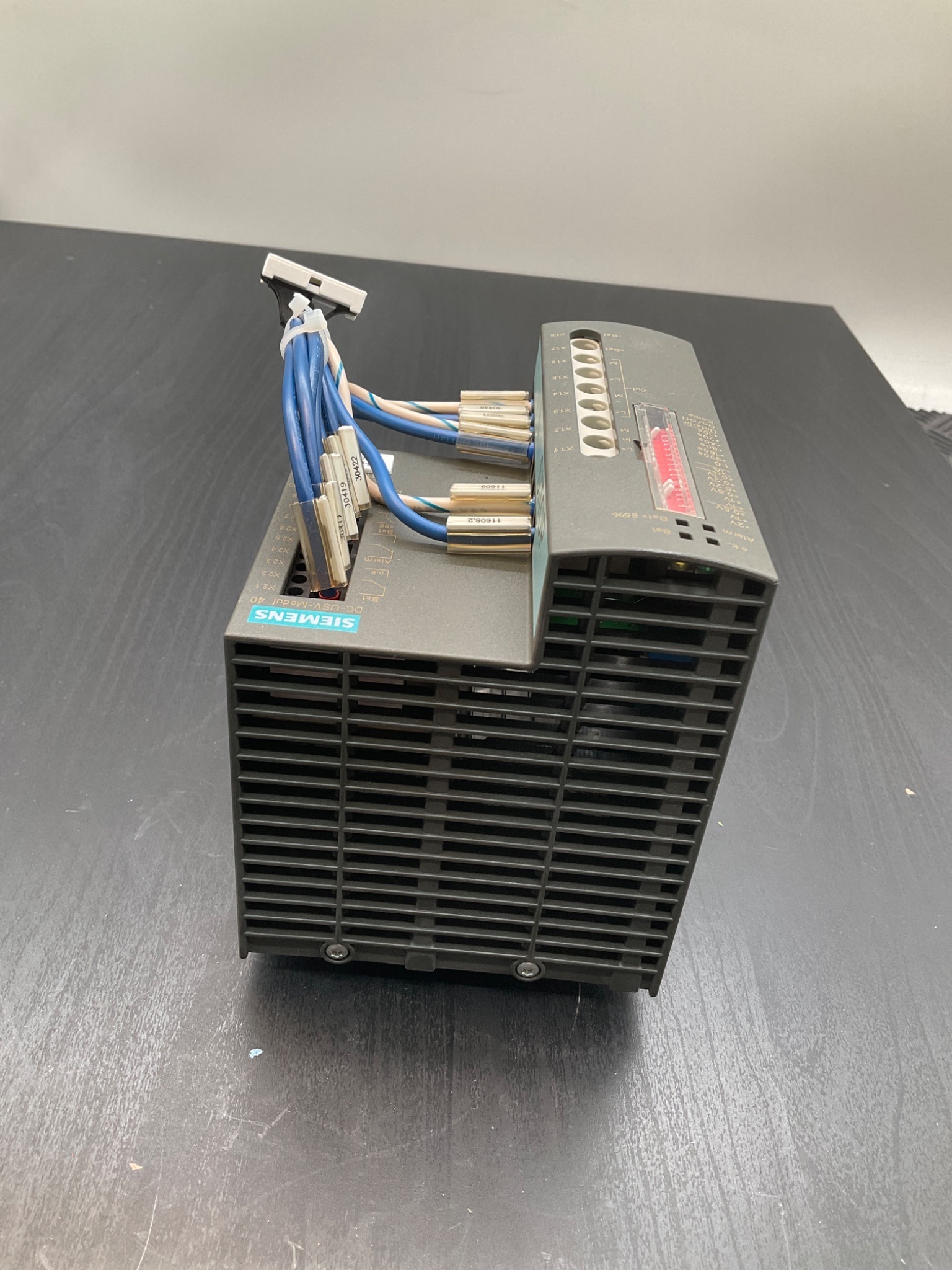 SIEMENS 6EP1‑931‑2FC21 DC‑USV‑Modul 40 Power Supply USED 2