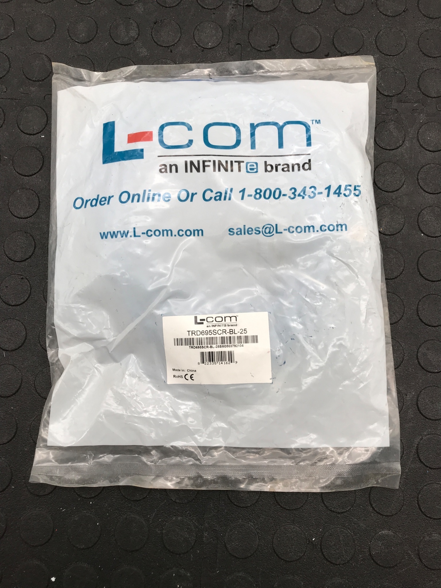 L‑COM TRD695SCR‑BL‑25 Cat6 RJ45 Ethernet Cable (25ft) NEW 0