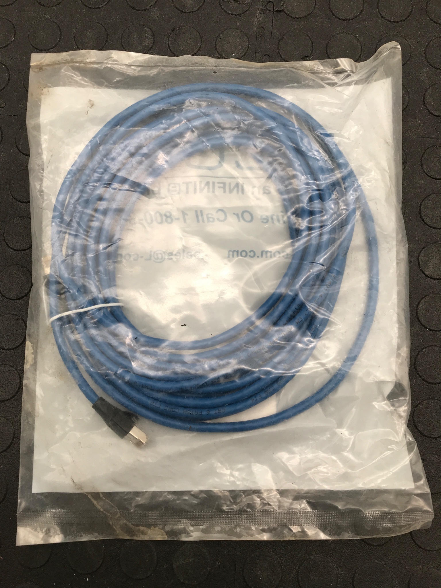 L‑COM TRD695SCR‑BL‑25 Cat6 RJ45 Ethernet Cable (25ft) NEW 1
