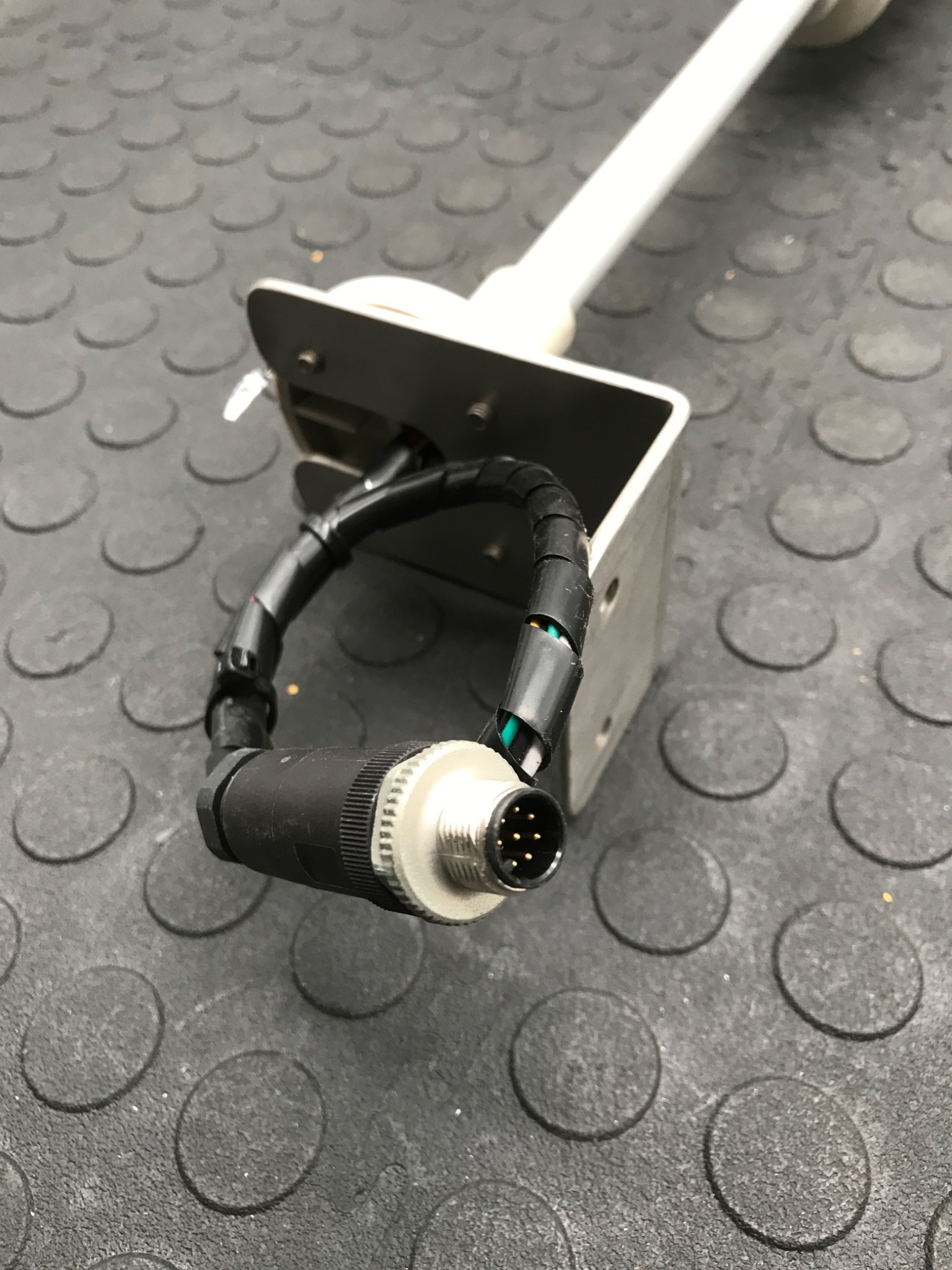 QLIGHTEC ST56LF‑BZ‑3 3‑Stack Signal Tower With Buzzer USED 2