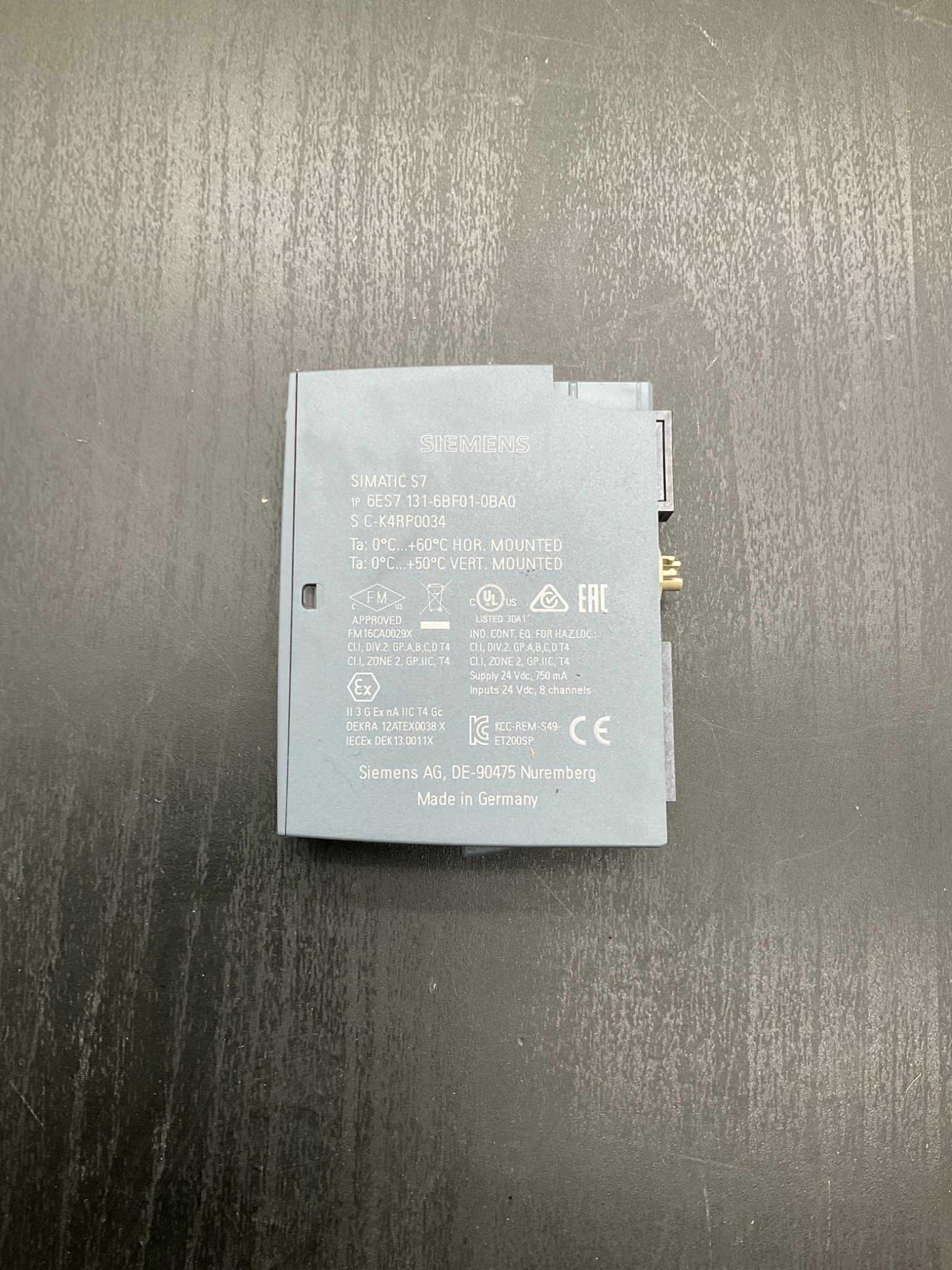 SIEMENS 6ES7131‑6BF01‑0BA0 DI 8x24VDC Digital Input Module USED 1