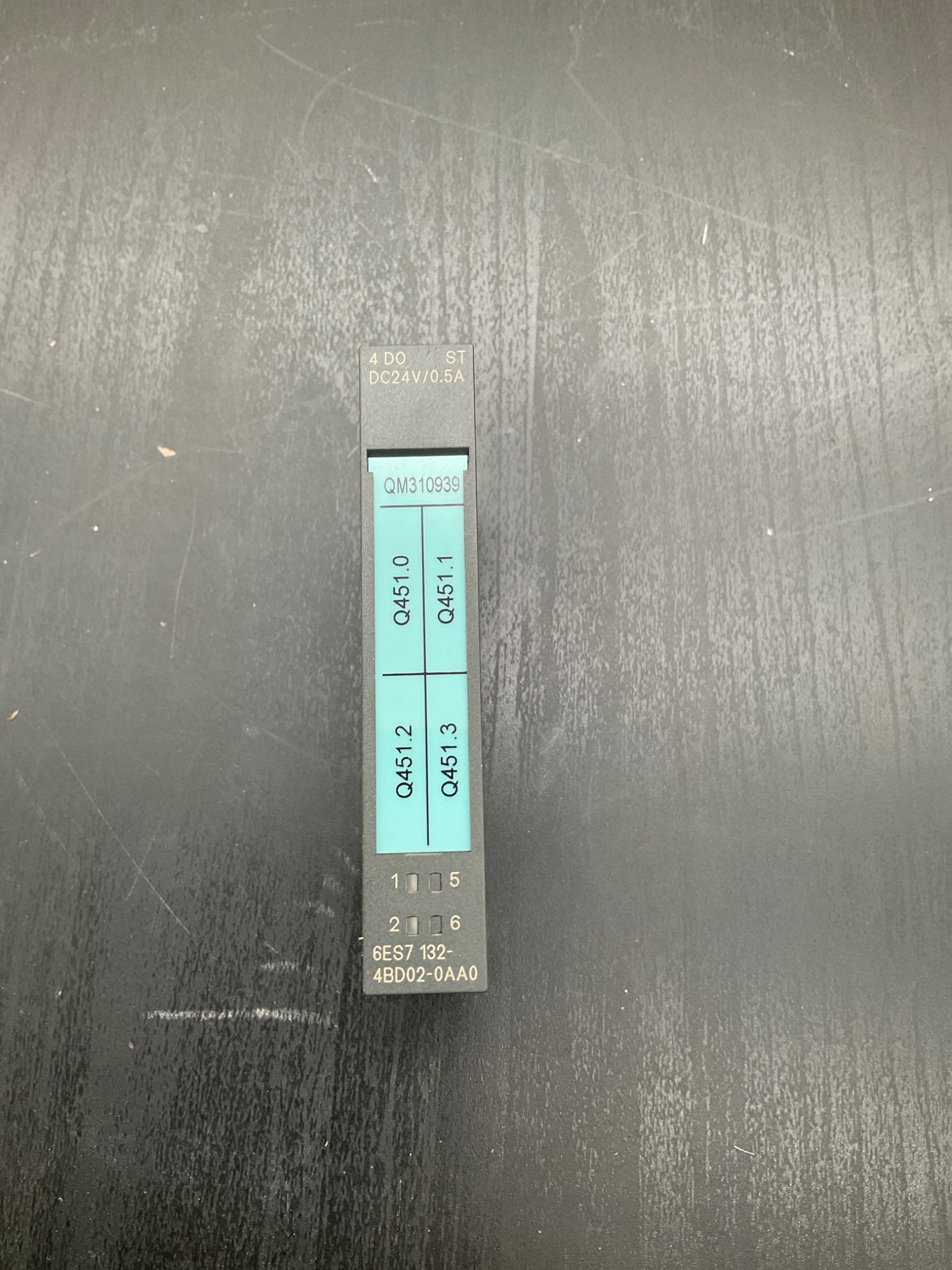 SIEMENS 6ES7132‑4BD02‑0AA0 SIMATIC 4DO 24VDC/0.5A Output Module USED 0