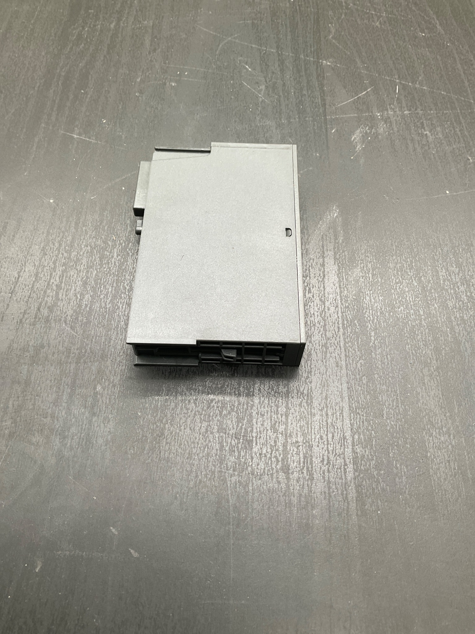 SIEMENS 6ES7132‑4BD02‑0AA0 SIMATIC 4DO 24VDC/0.5A Output Module USED 3
