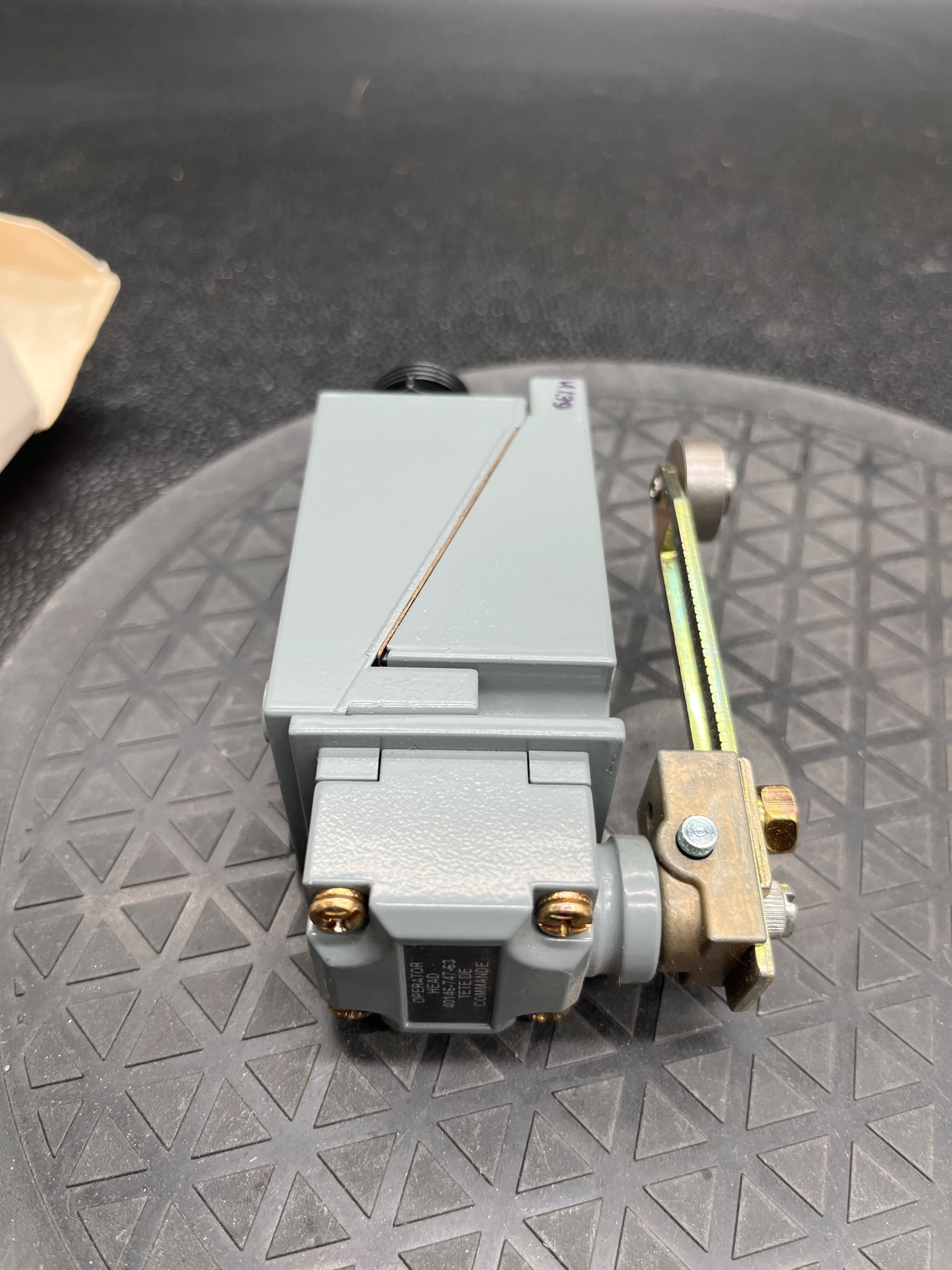 ALLEN BRADLEY 802T-AP Limit Switch NEW 7