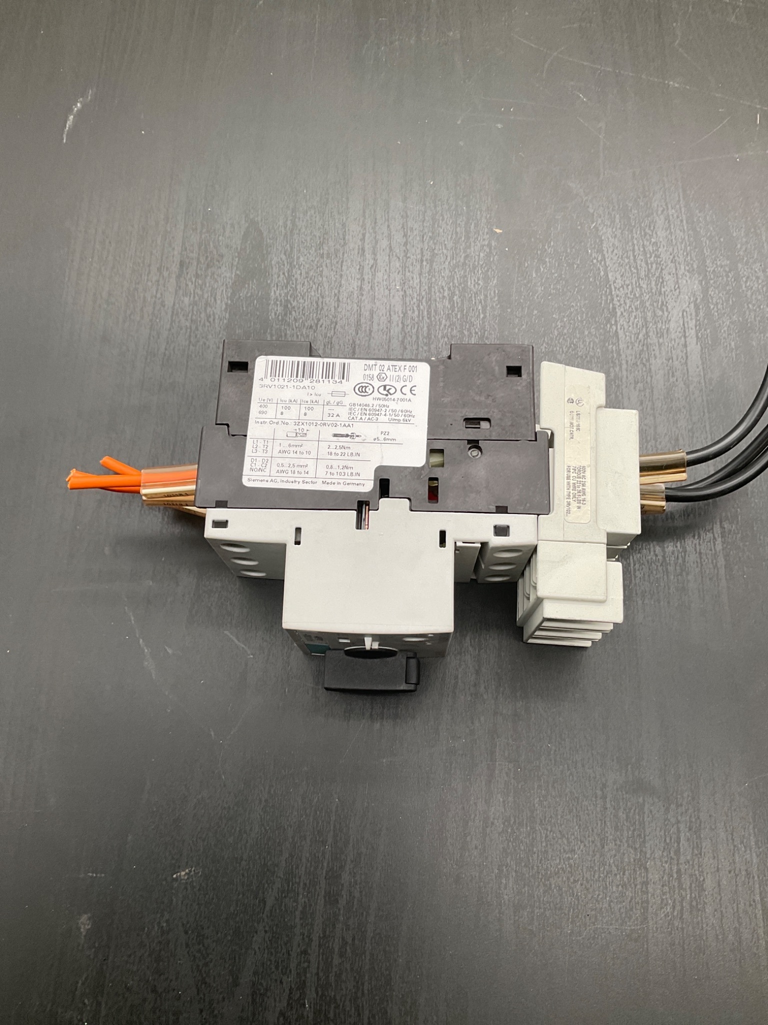 SIEMENS 3RV1021‑1DA10 Motor Protection Circuit Breaker USED 3