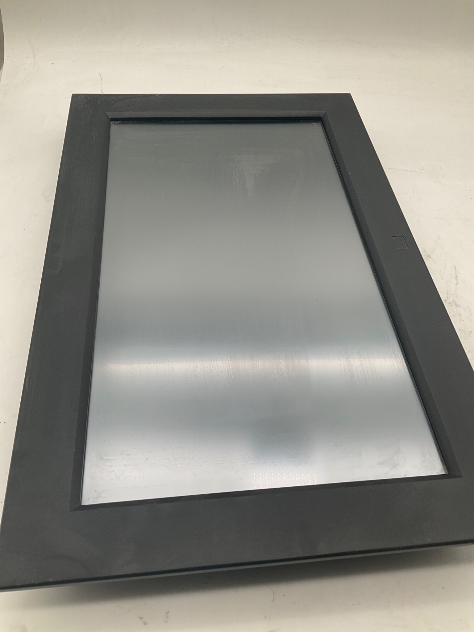 RACKMOUNT MART ID‑E21AwN‑TRB‑DC24 Industrial HMI USED 0