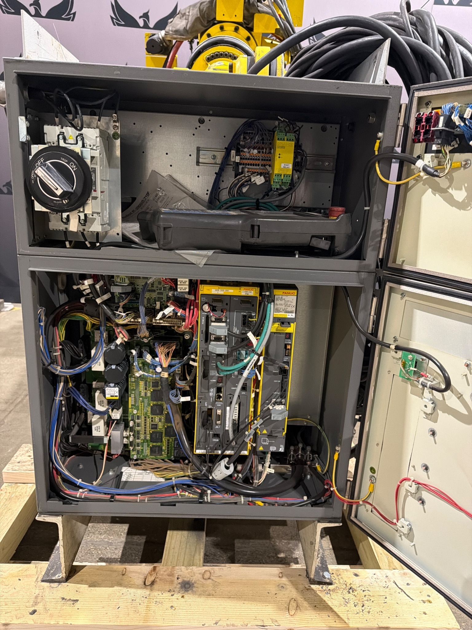 FANUC R-2000iB/210F Complete w/ R-30iB Controls USED 3