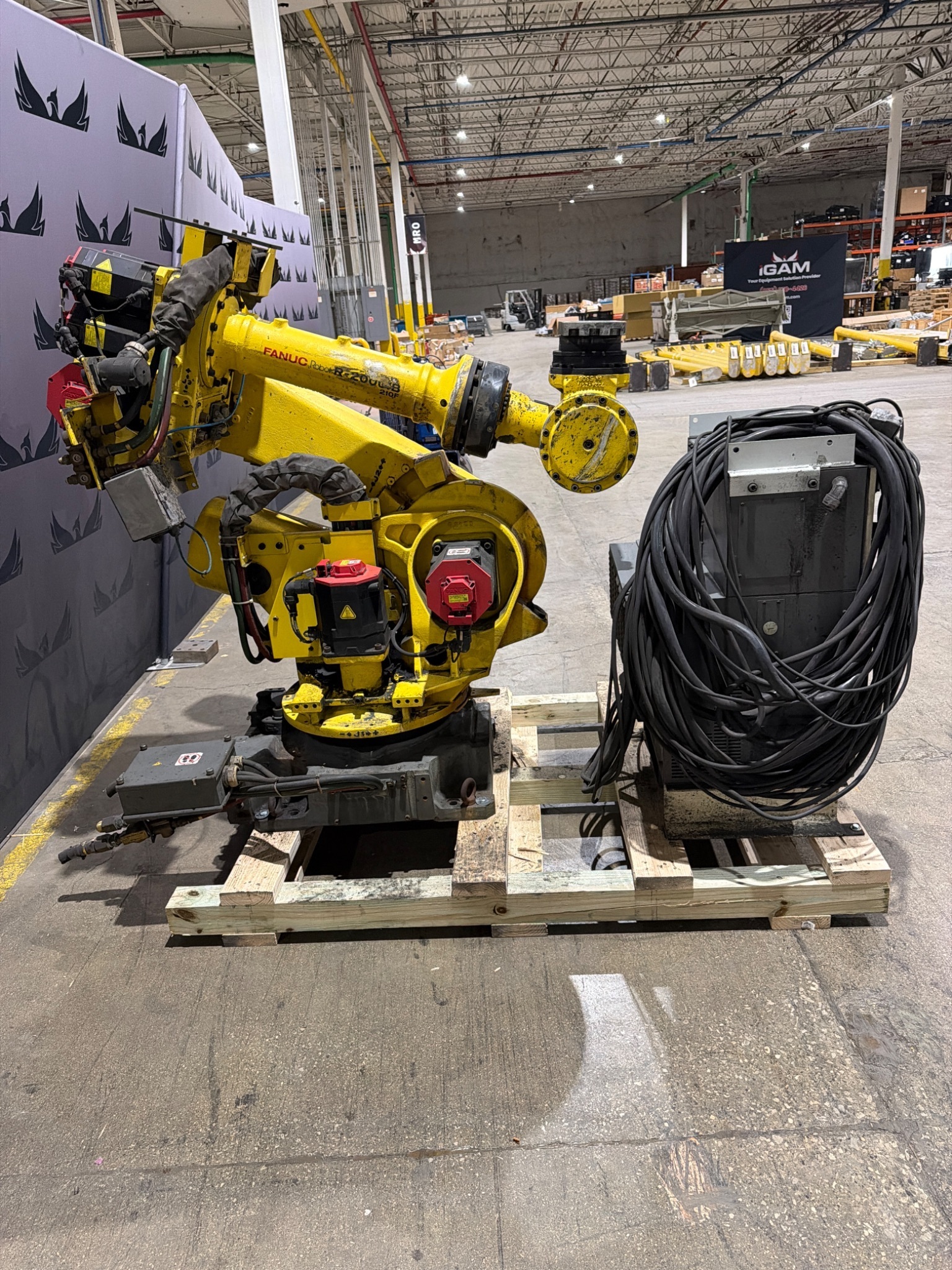 FANUC R-2000iB/210F Complete w/ R-30iB Controller USED 3