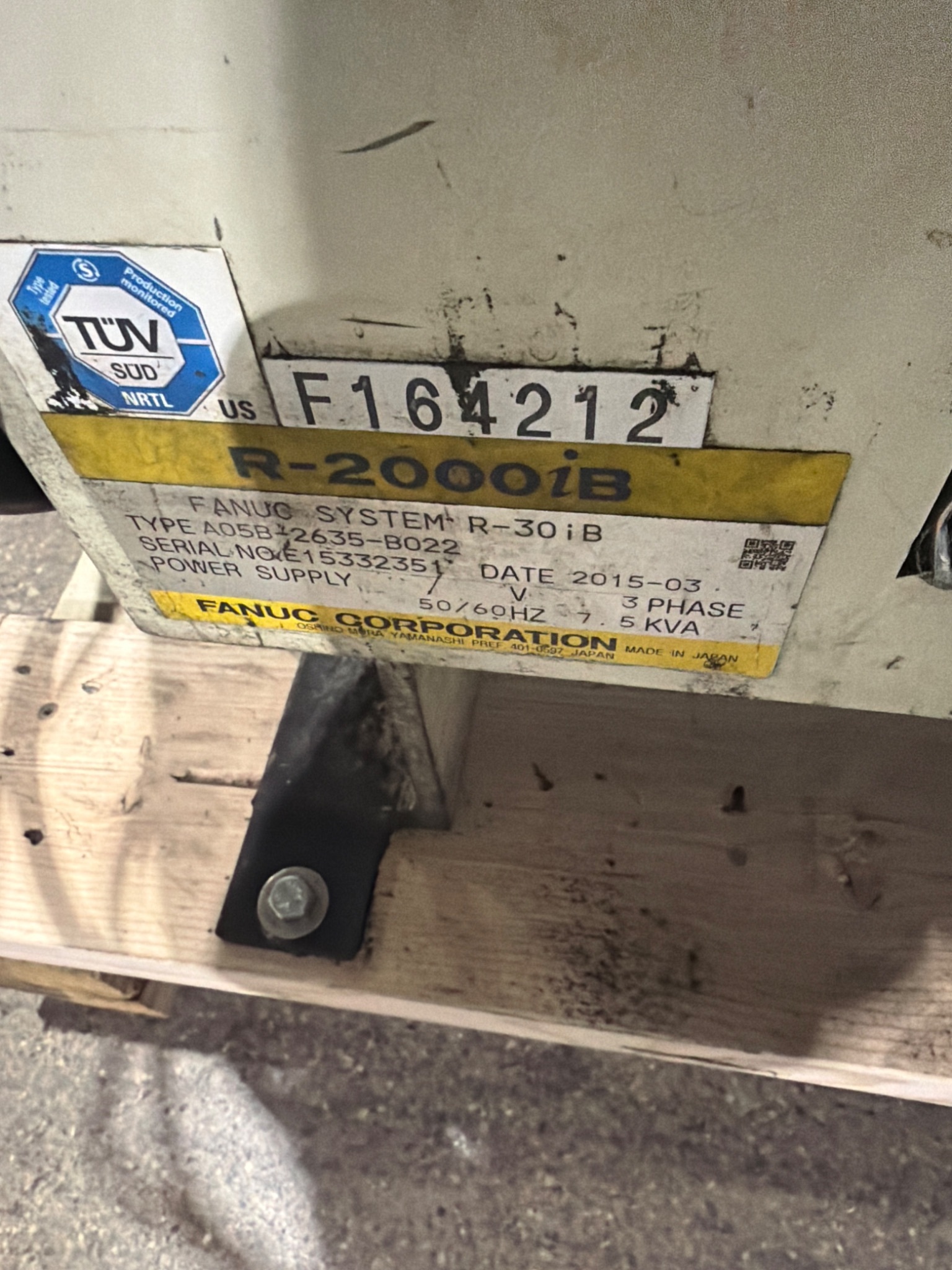 FANUC R-2000iB/210F Complete w/ R-30iB Controller USED 12
