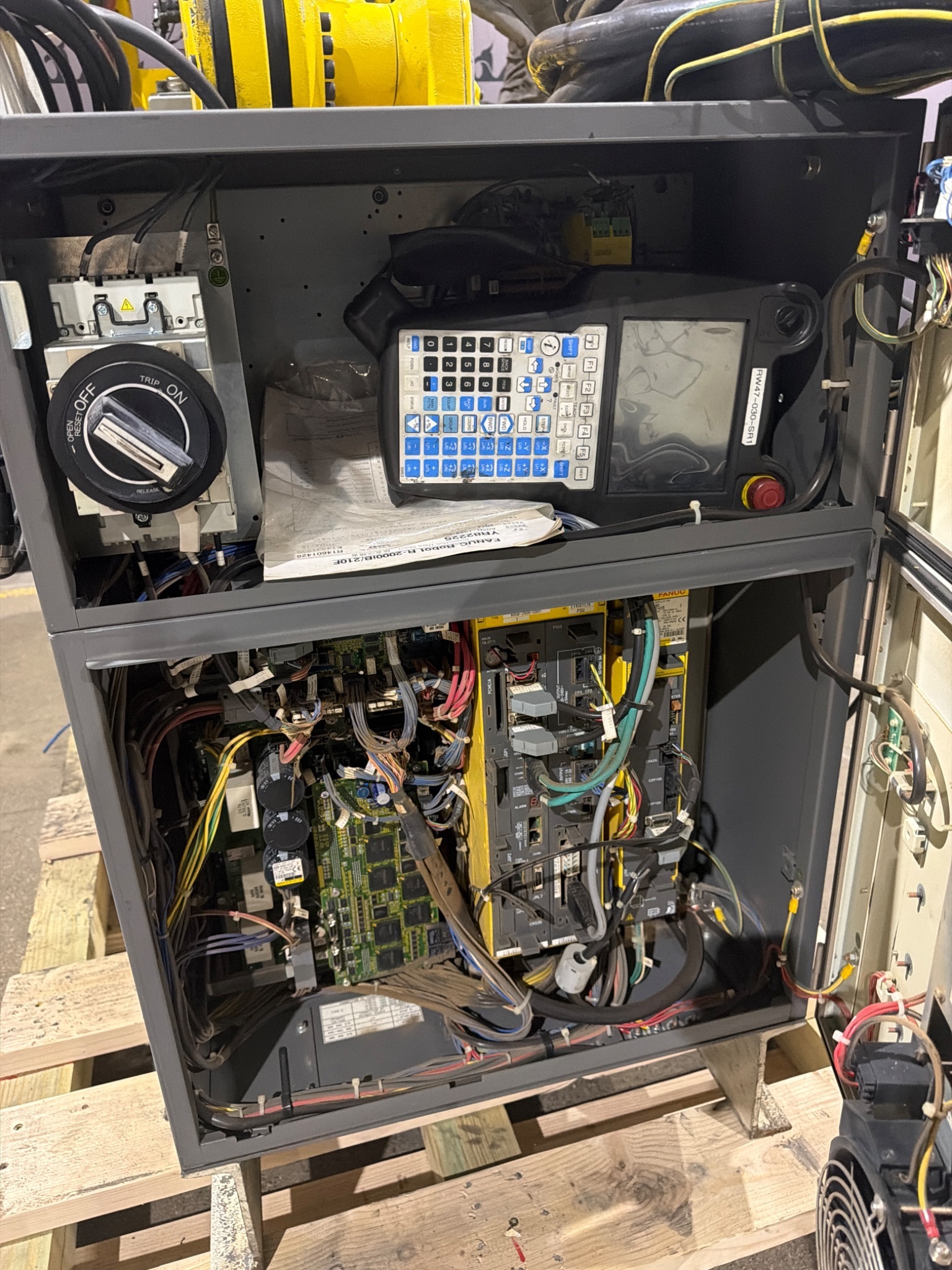FANUC R-2000iB/210F Complete w/ R-30iB Controls USED 7