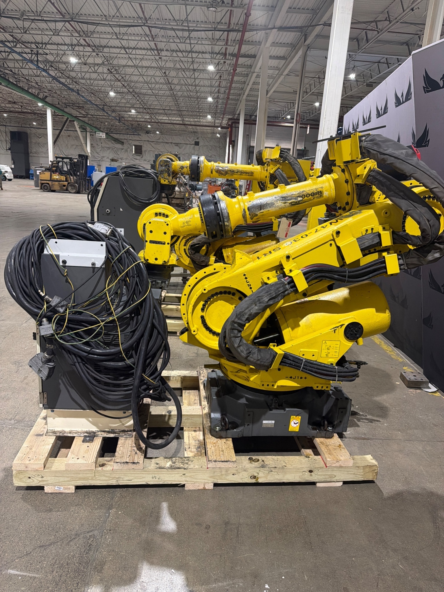 FANUC R-2000iB/210F Complete w/ R-30iB Controls USED 9
