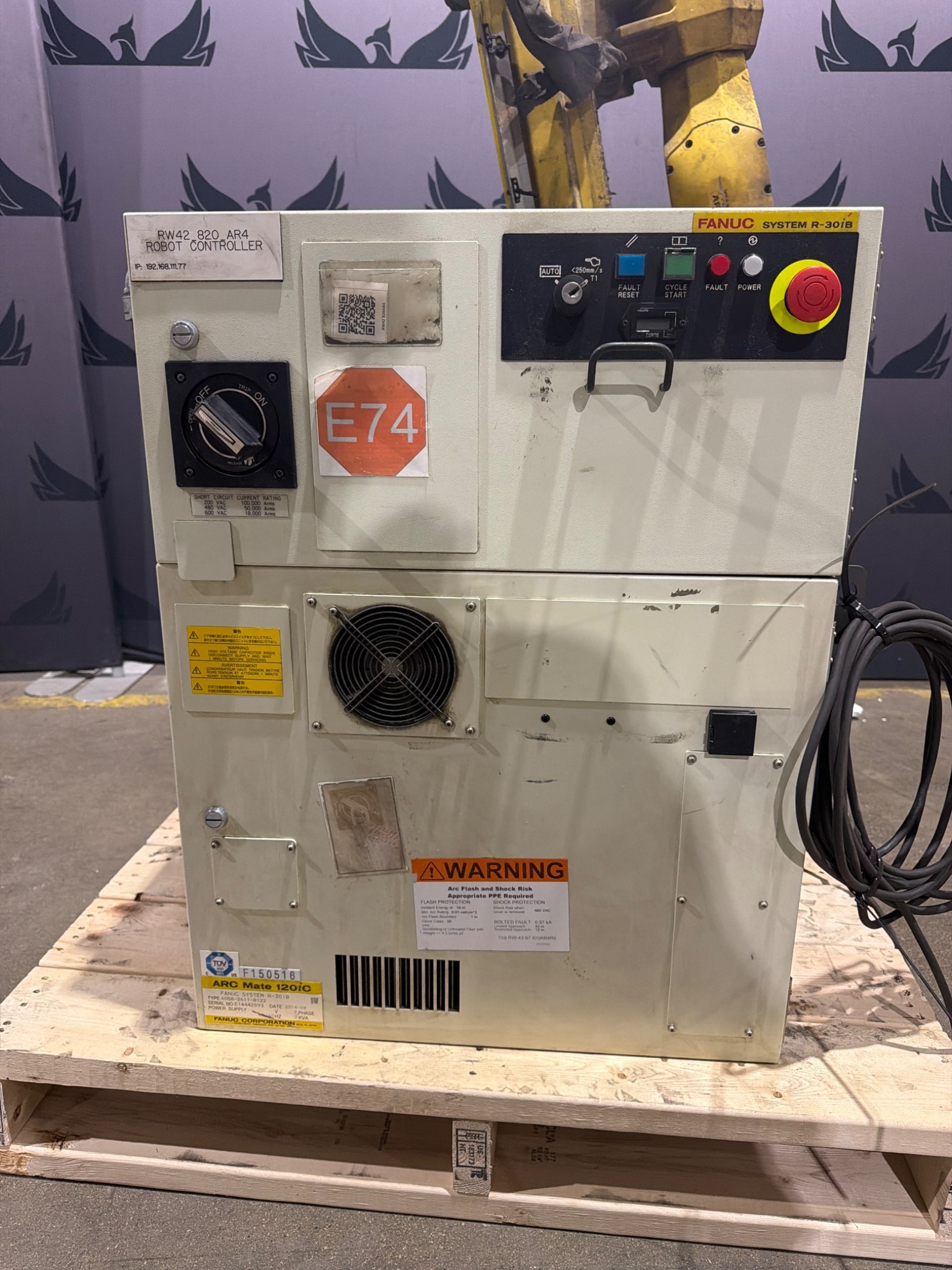 FANUC ArcMate 120iC Complete w/ R‑30iB Controller USED 1