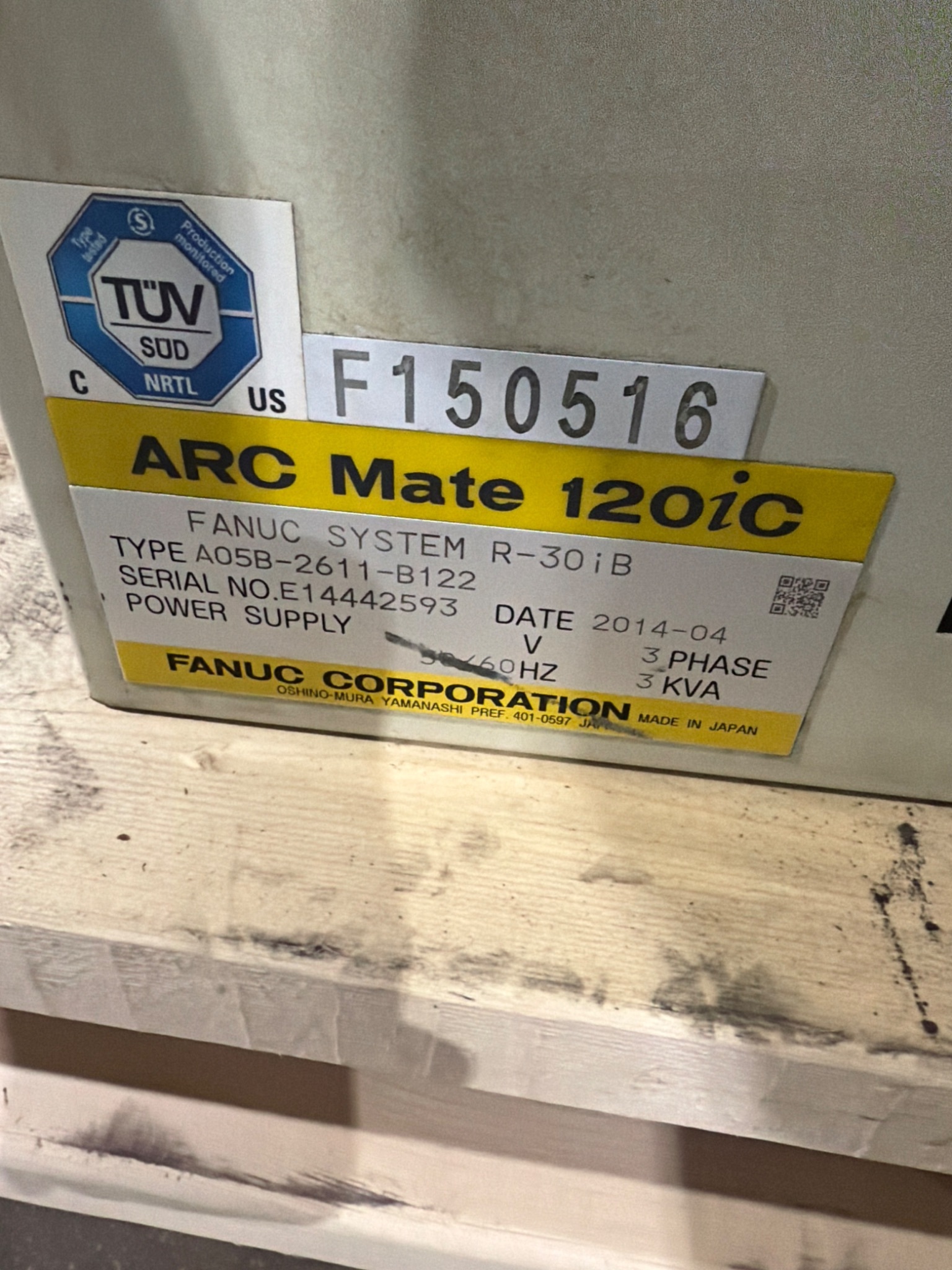 FANUC ArcMate 120iC Complete w/ R‑30iB Controller USED 4