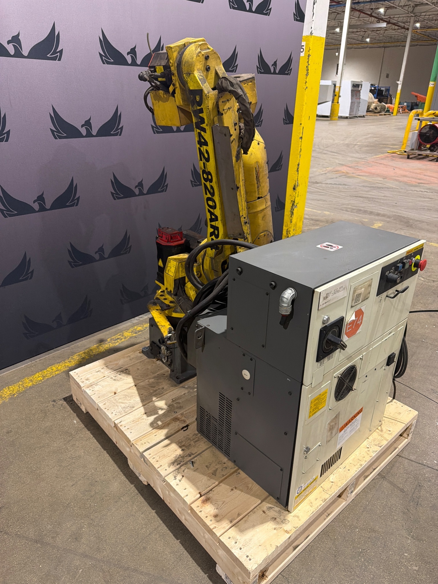 FANUC ArcMate 120iC Complete w/ R‑30iB Controller USED 6