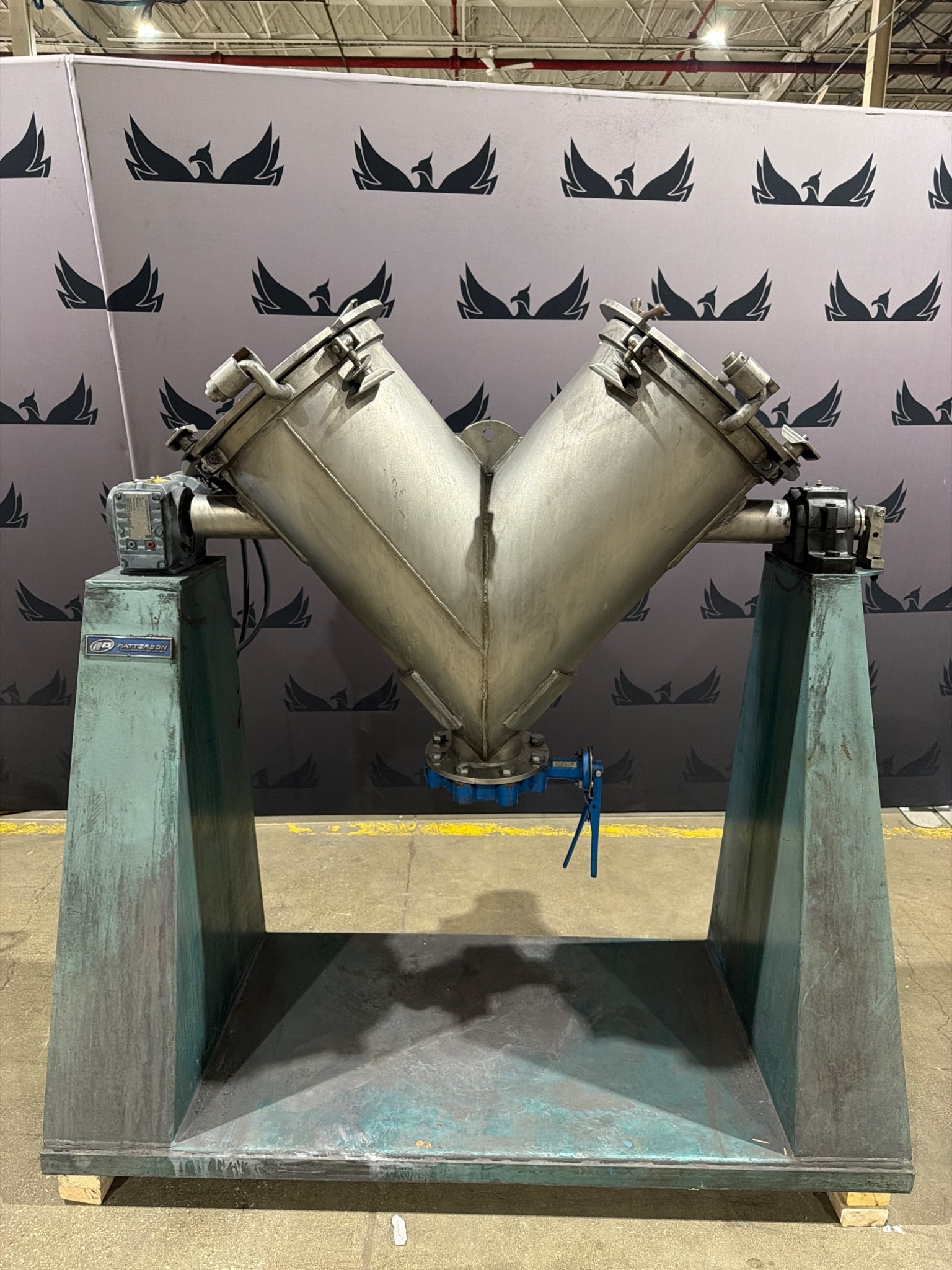 PATTERSON INDUSTRIES KA-47 Twin-Shell V‑Blender USED 0