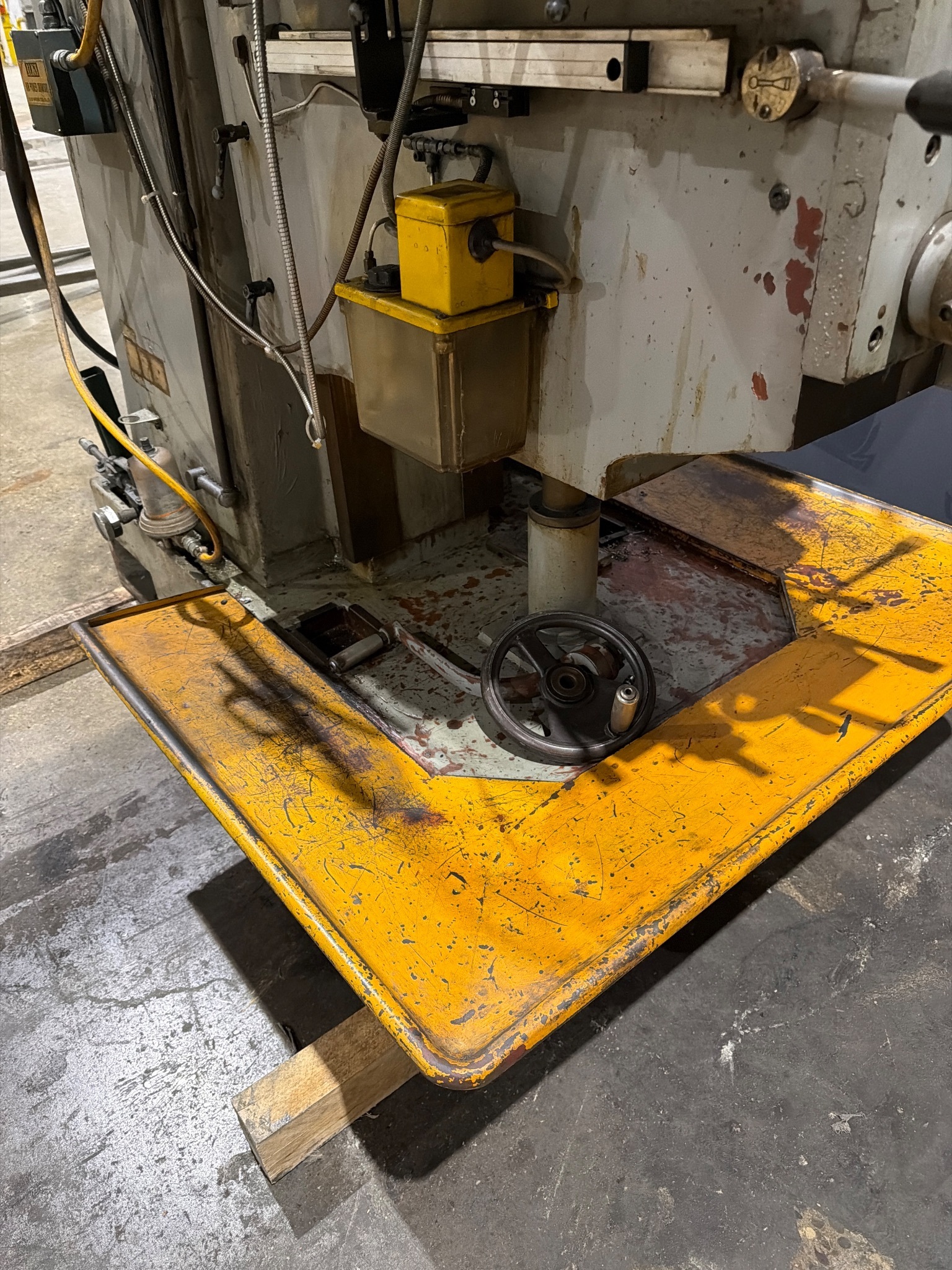 SHARP VH-3 VERTICAL & HORIZONTAL MILLS USED 10