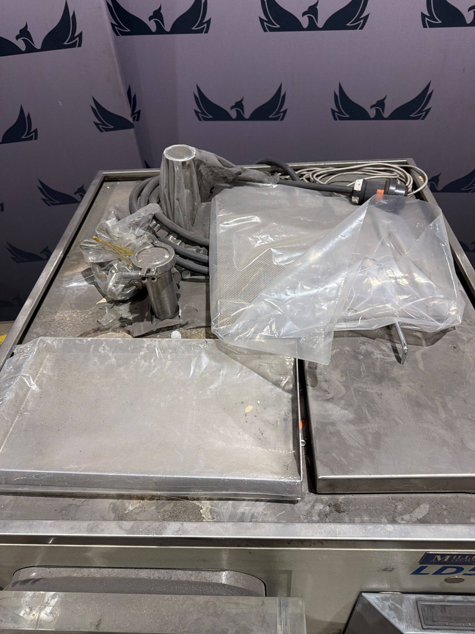 MILLROCK LD53B3 Lab Freeze Dryer USED 8