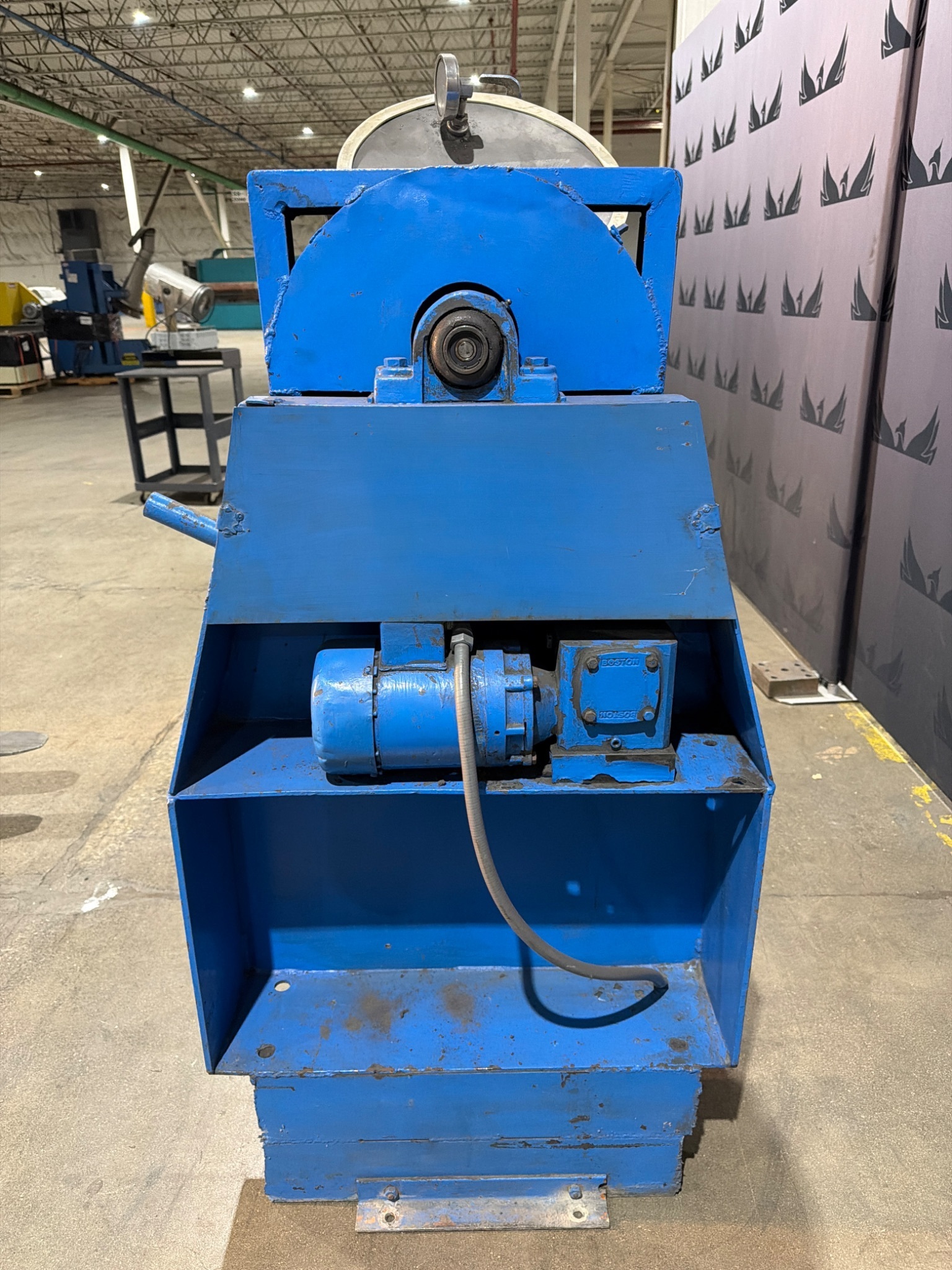 PATTERSON Twin‑Shell 300 cu/ft Vee‑Blender USED 3