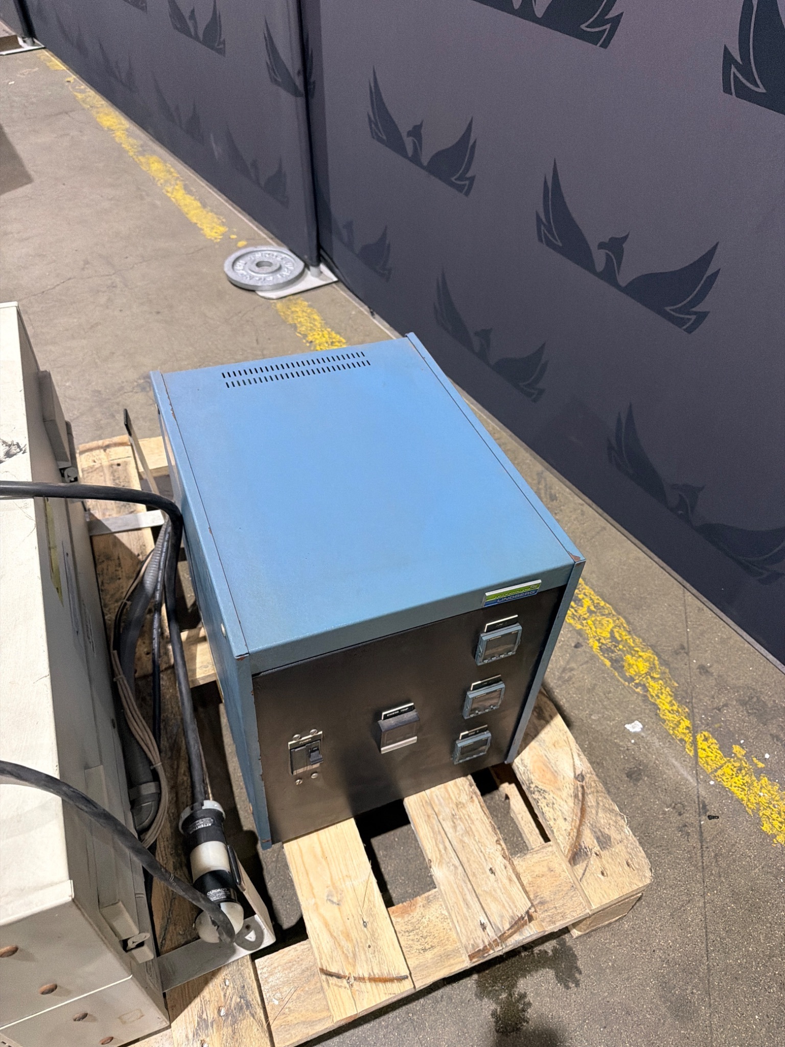 LINDBERG Blue M HTF55347C 1200°C Tube Furnace w/ 58434‑P‑B Control Console USED 3