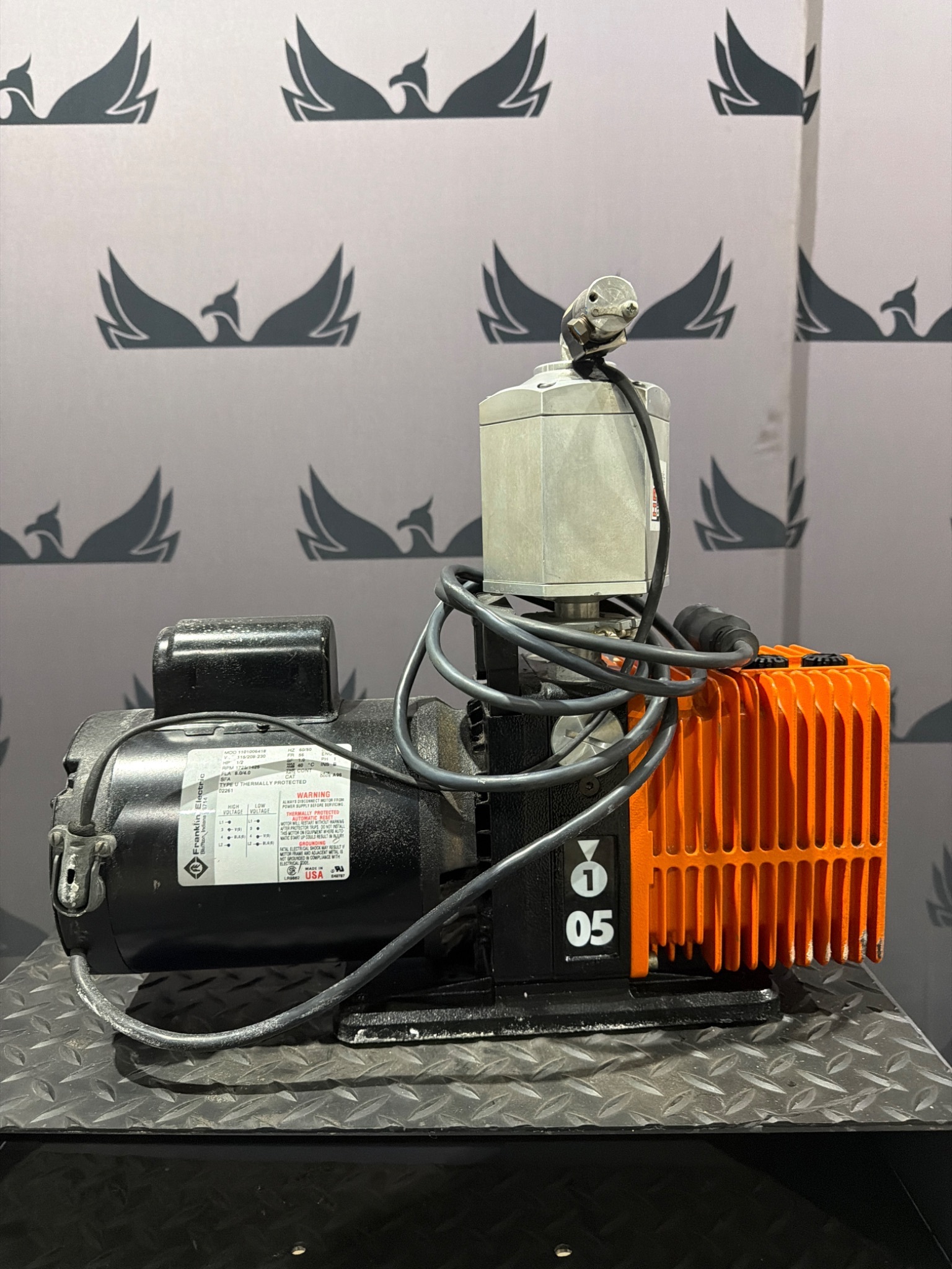 VARIAN ALCATEL 1101006418 Pascal Vacuum Pump USED 2