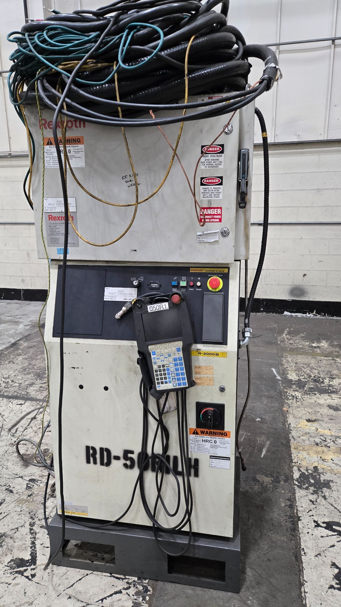 FANUC R-2000iB/210F Complete w/ R-30iA Controls & Rexroth Weld Controller USED 5
