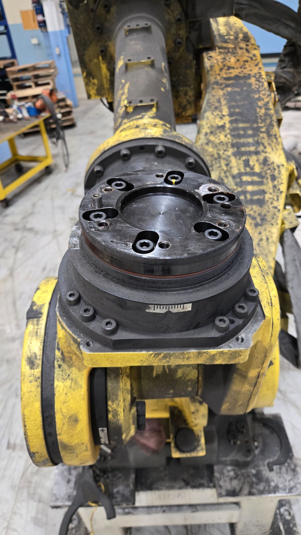 FANUC R-2000iB/210F Complete w/ R-30iA Controls & Rexroth Weld Controller USED 3