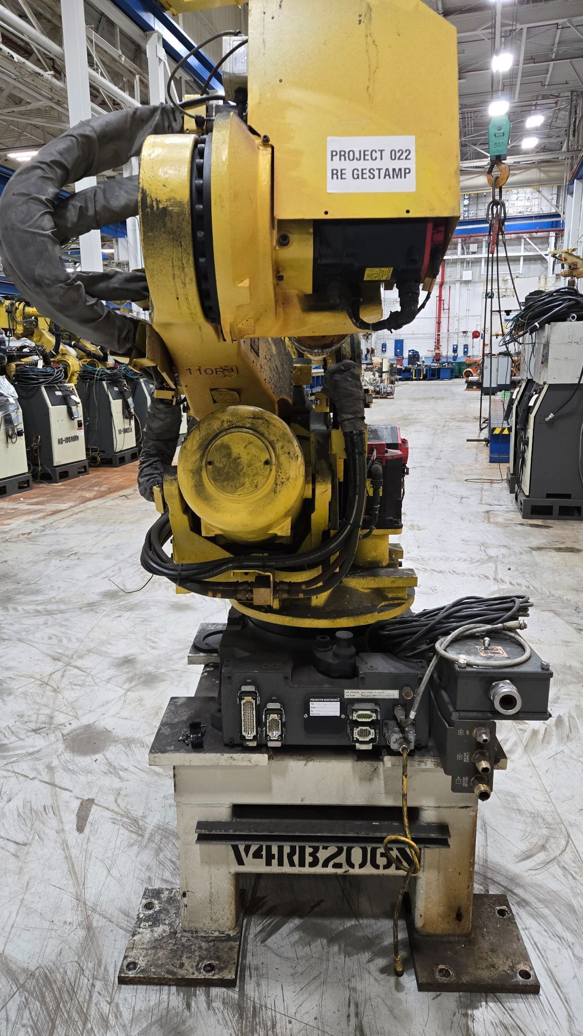 FANUC R-2000iB/210F Complete w/ R-30iA Controls & Rexroth Weld Controller USED 5