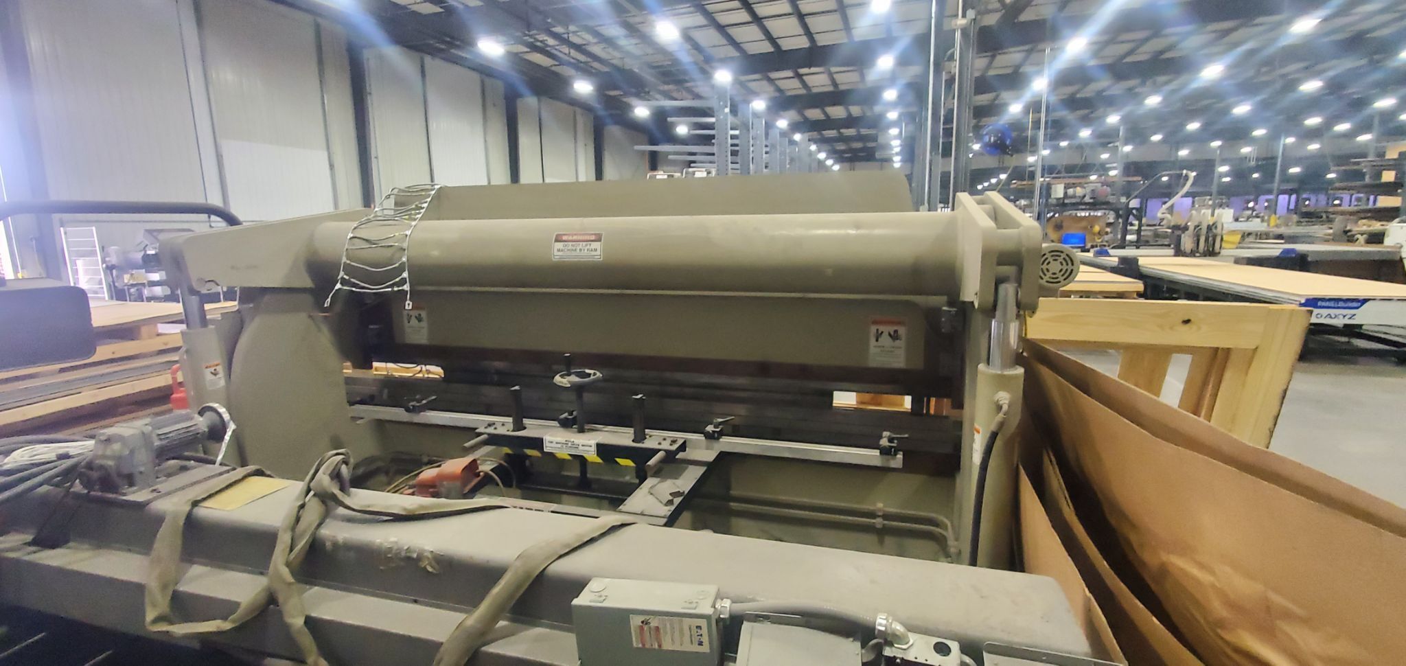 ACCURPRESS 710012 100 Ton x 12' Hydraulic Press Brake w/ Tooling USED 4