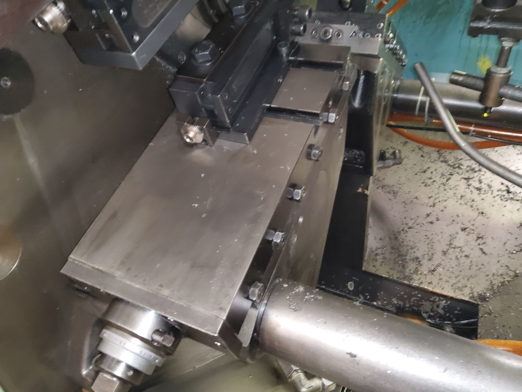 1998 SCHUTTE AF32SDNT CNC SCREW MACHINE 10