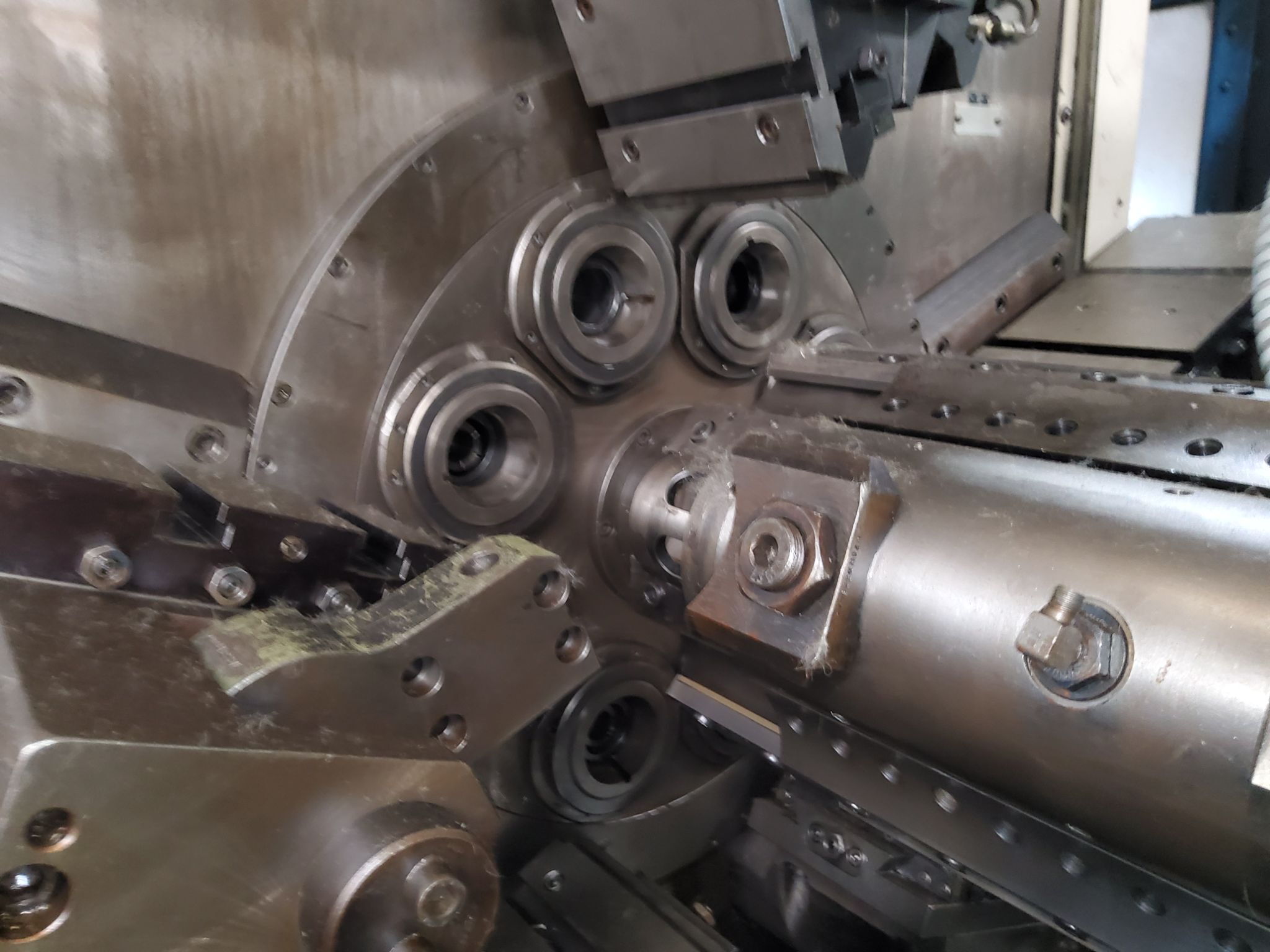1998 SCHUTTE AF32SDNT CNC SCREW MACHINE 14