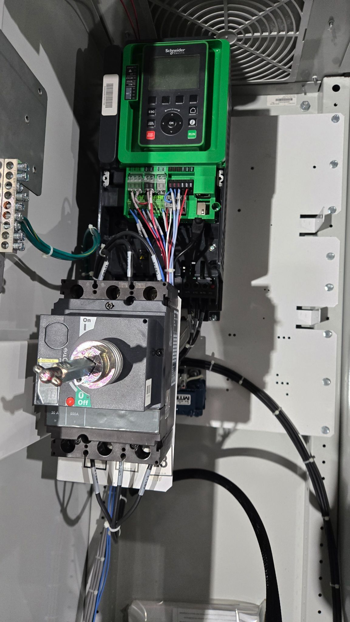 SCHNEIDER ELECTRIC ATV660U75N4BPMFPLS Altivar Process Drive USED 5
