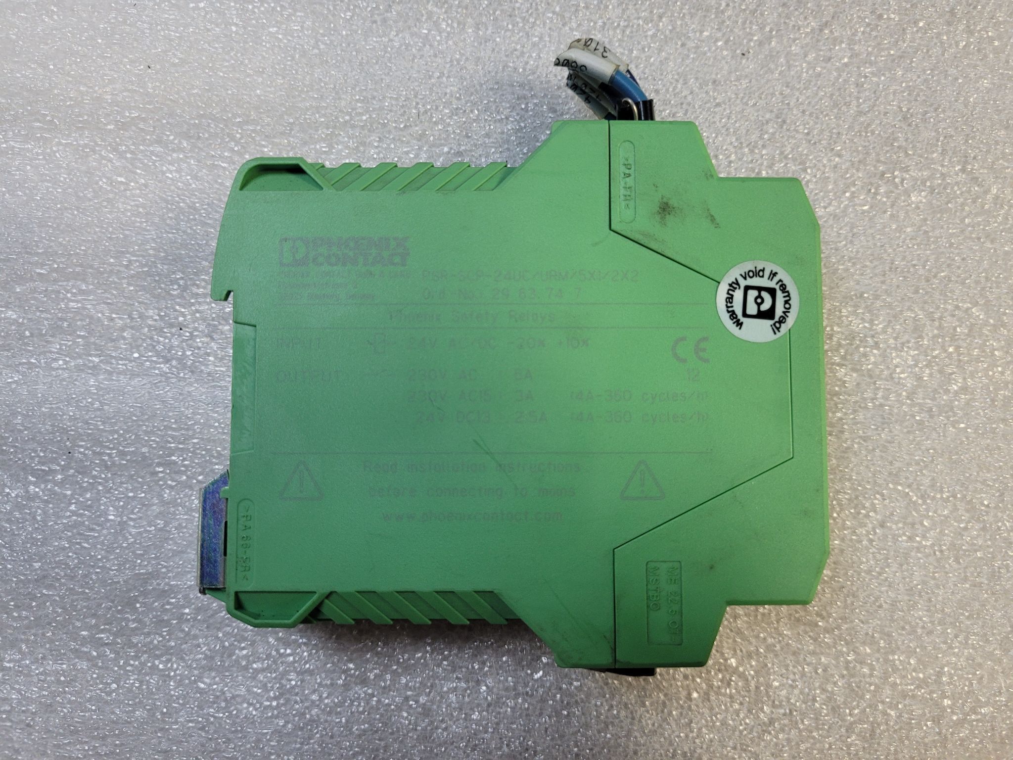PHEONIX CONTACT SAFETY RELAY PSR-SCP-24UC/URM/5X1/2X2 USED 1
