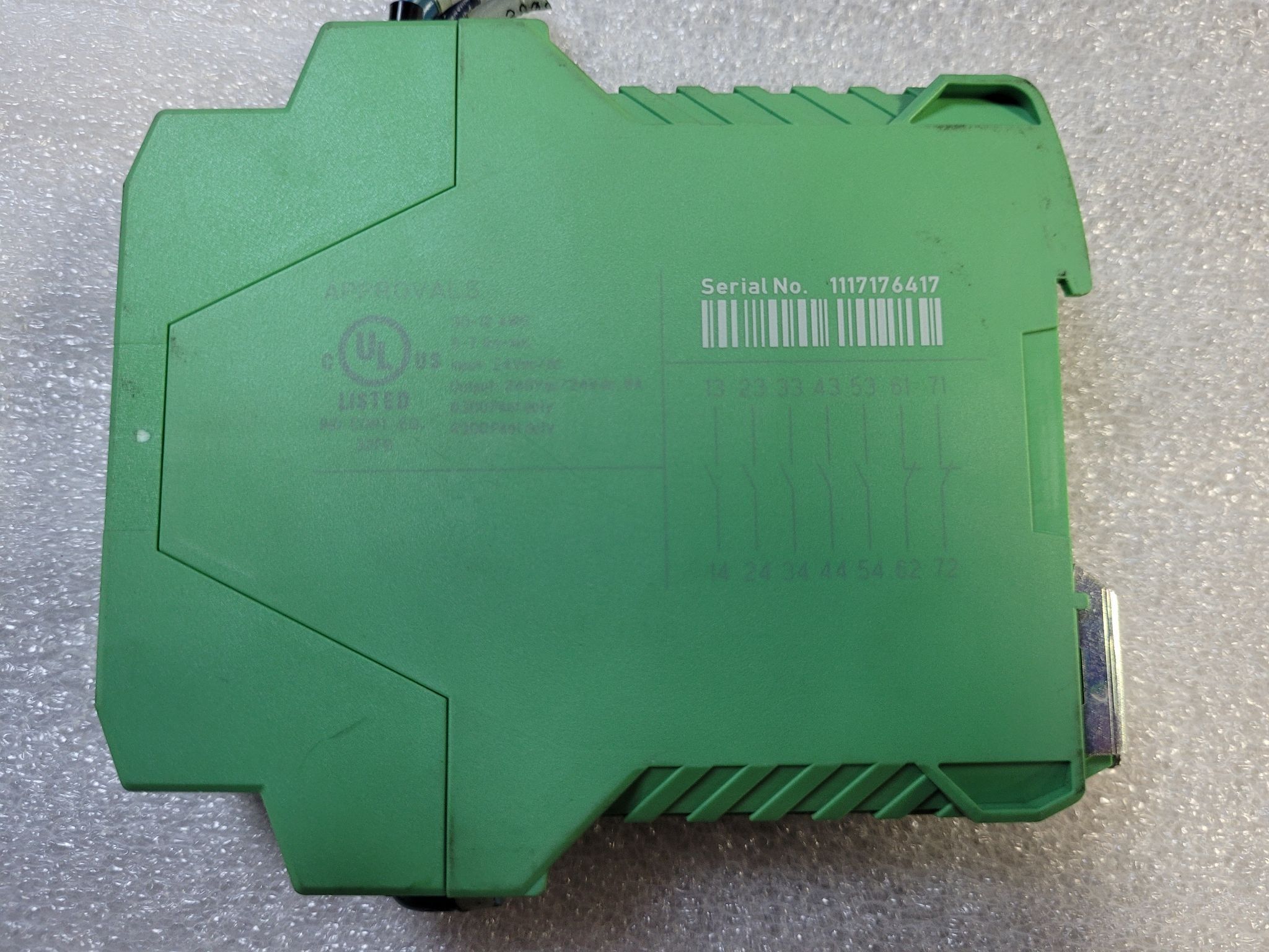 PHEONIX CONTACT SAFETY RELAY PSR-SCP-24UC/URM/5X1/2X2 USED 2