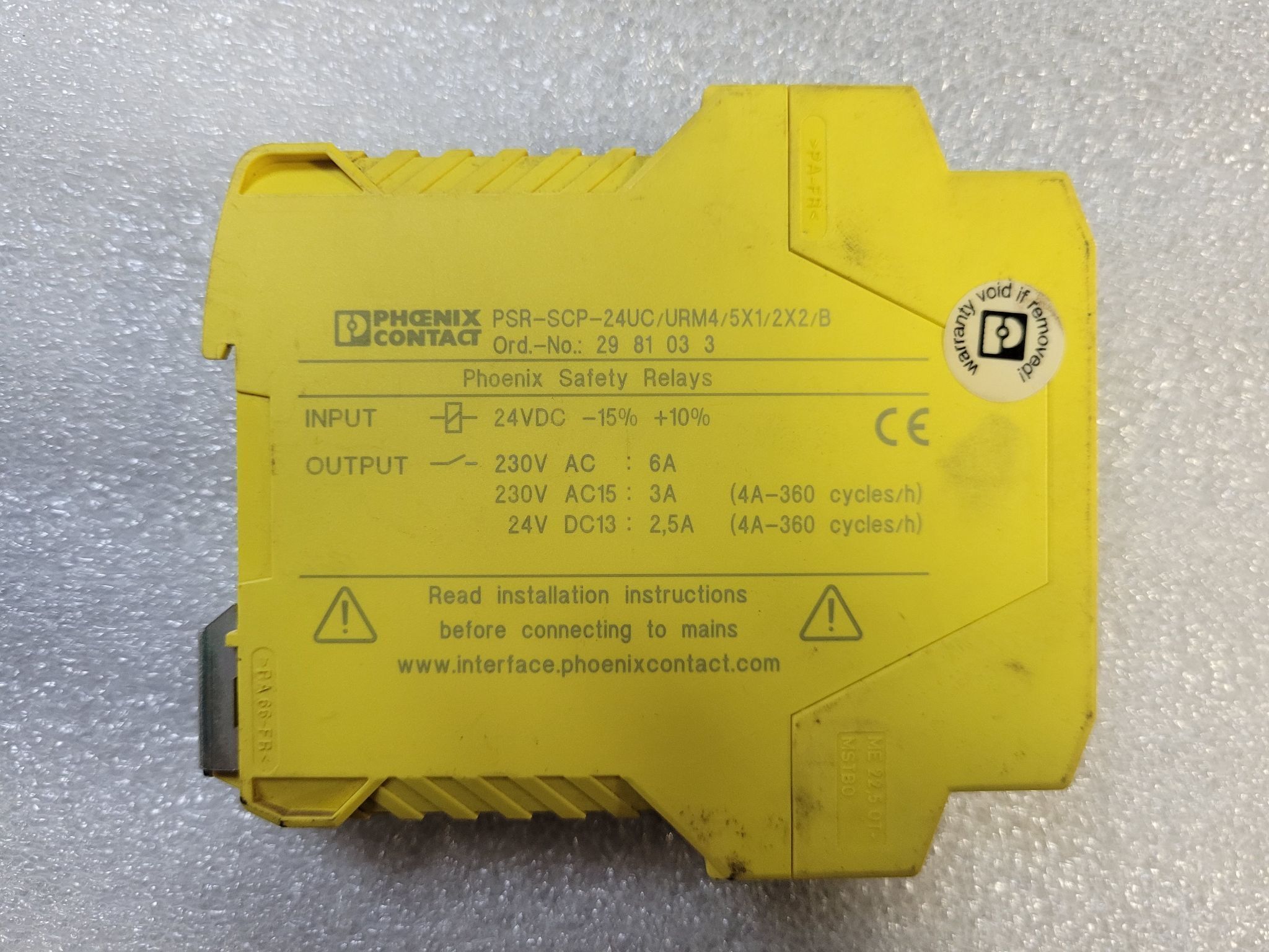 PHEONIX CONTACT SAFETY RELAY PSR-SCP-24UC/URM4/5X1/2X2/B USED 2