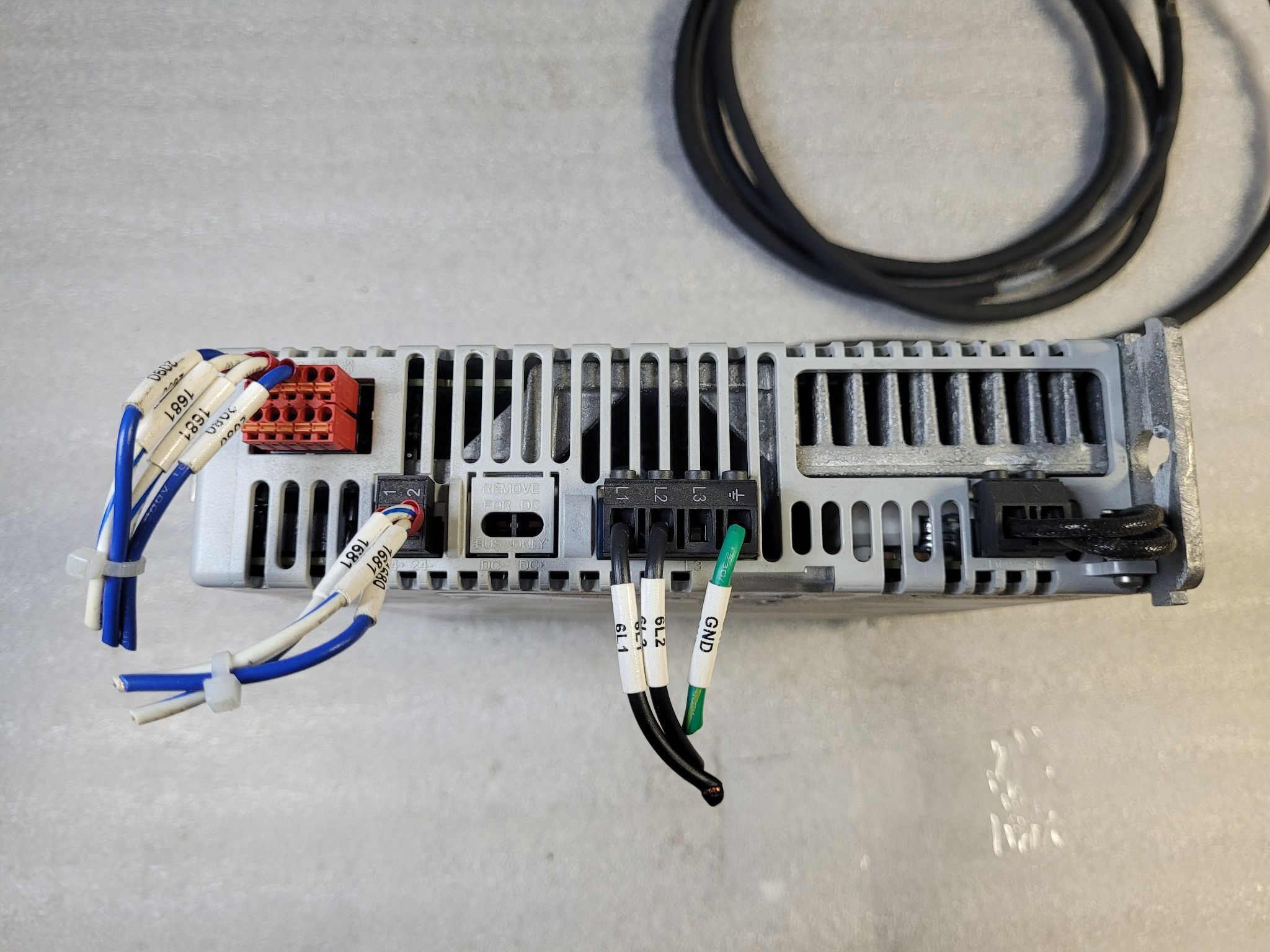 ALLEN BRADLEY 2198-H015-ERS KINETIX 5500 SERVO DRIVE USED 2