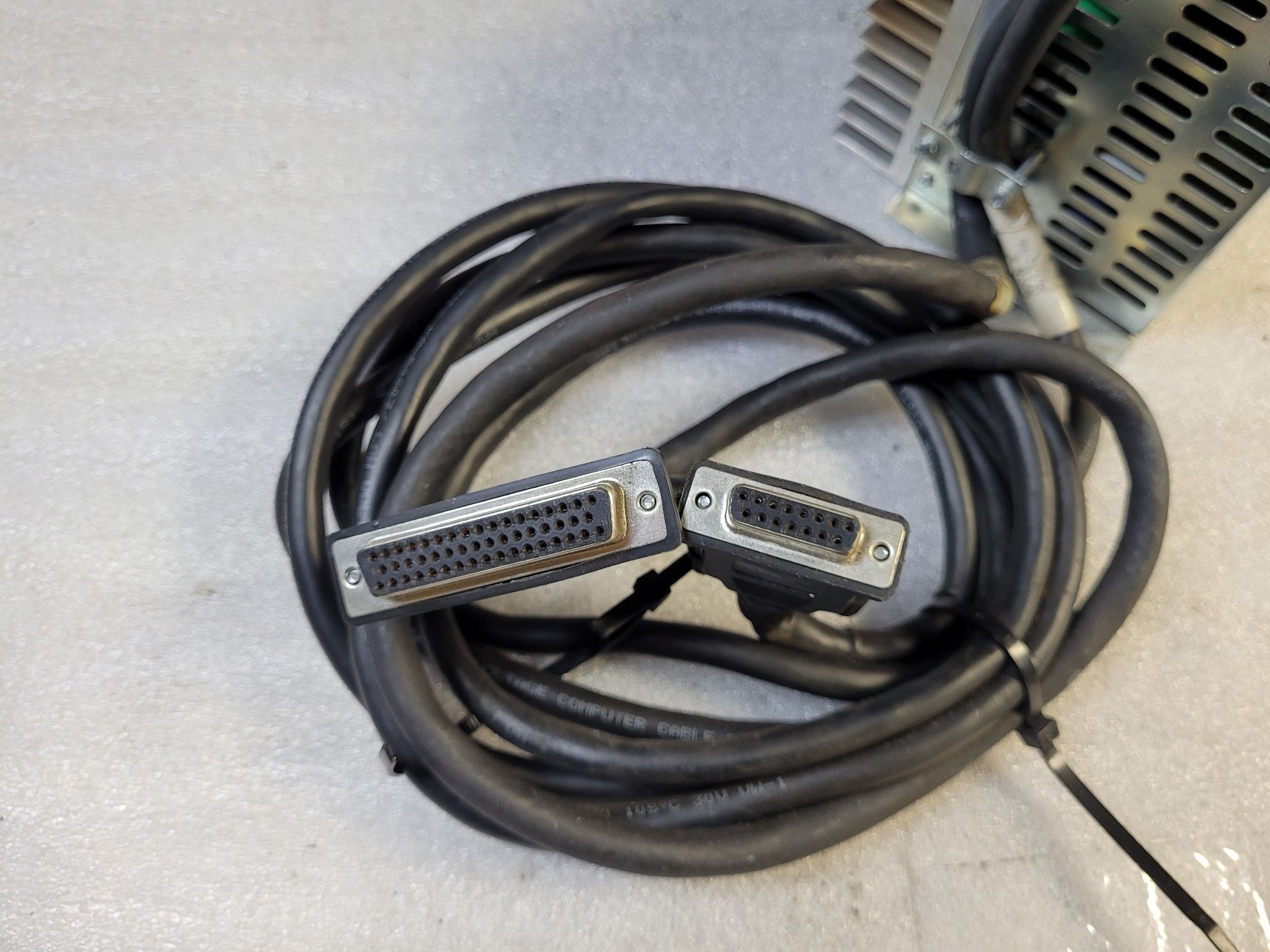 ALLEN BRADLEY 2098-DSD-010X-DN ULTRA 3000i SERVO DRIVE USED 2