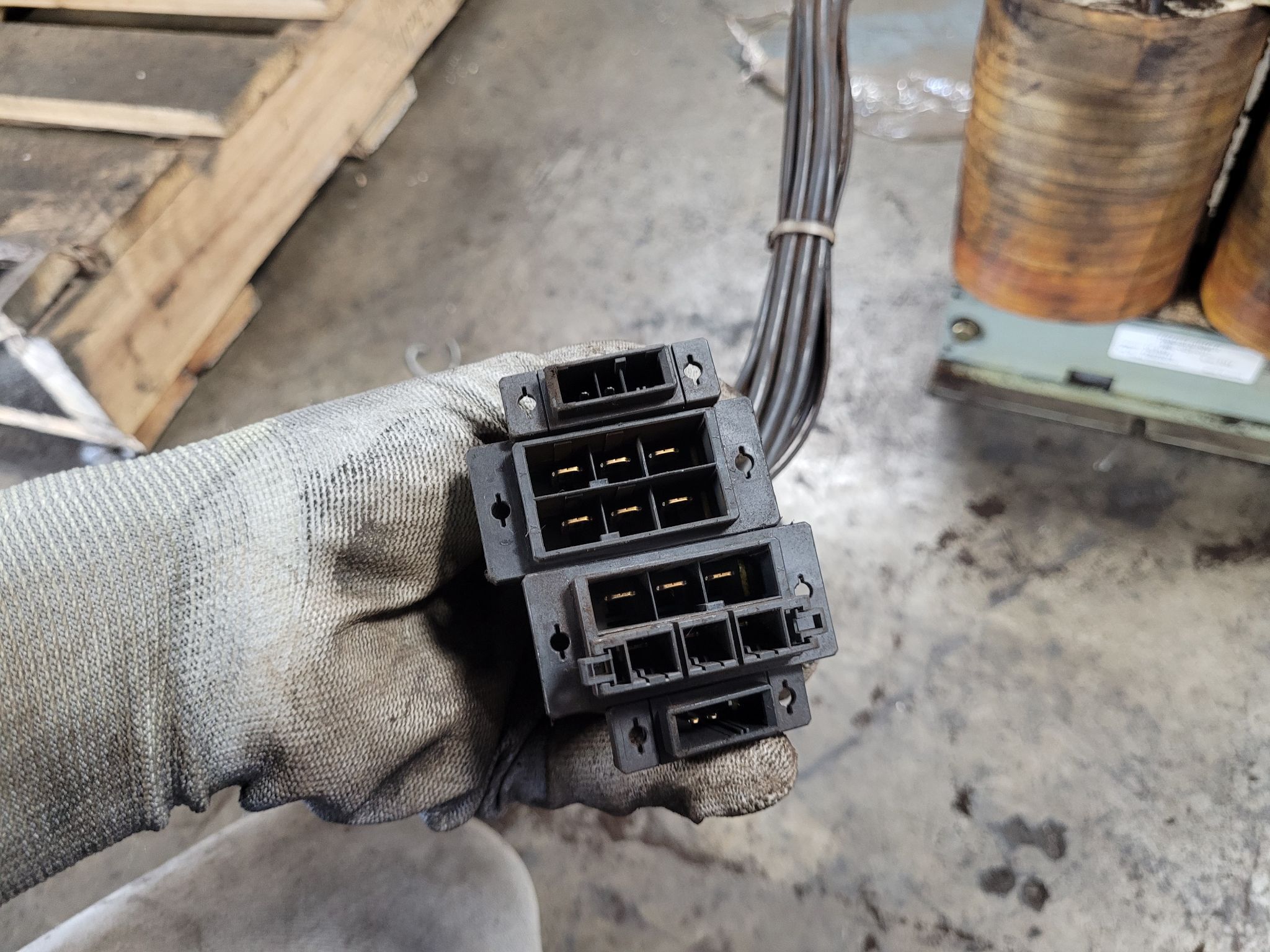 FANUC A80L-0028-0017 Robotic Transformer 10.5 KVA USED 1