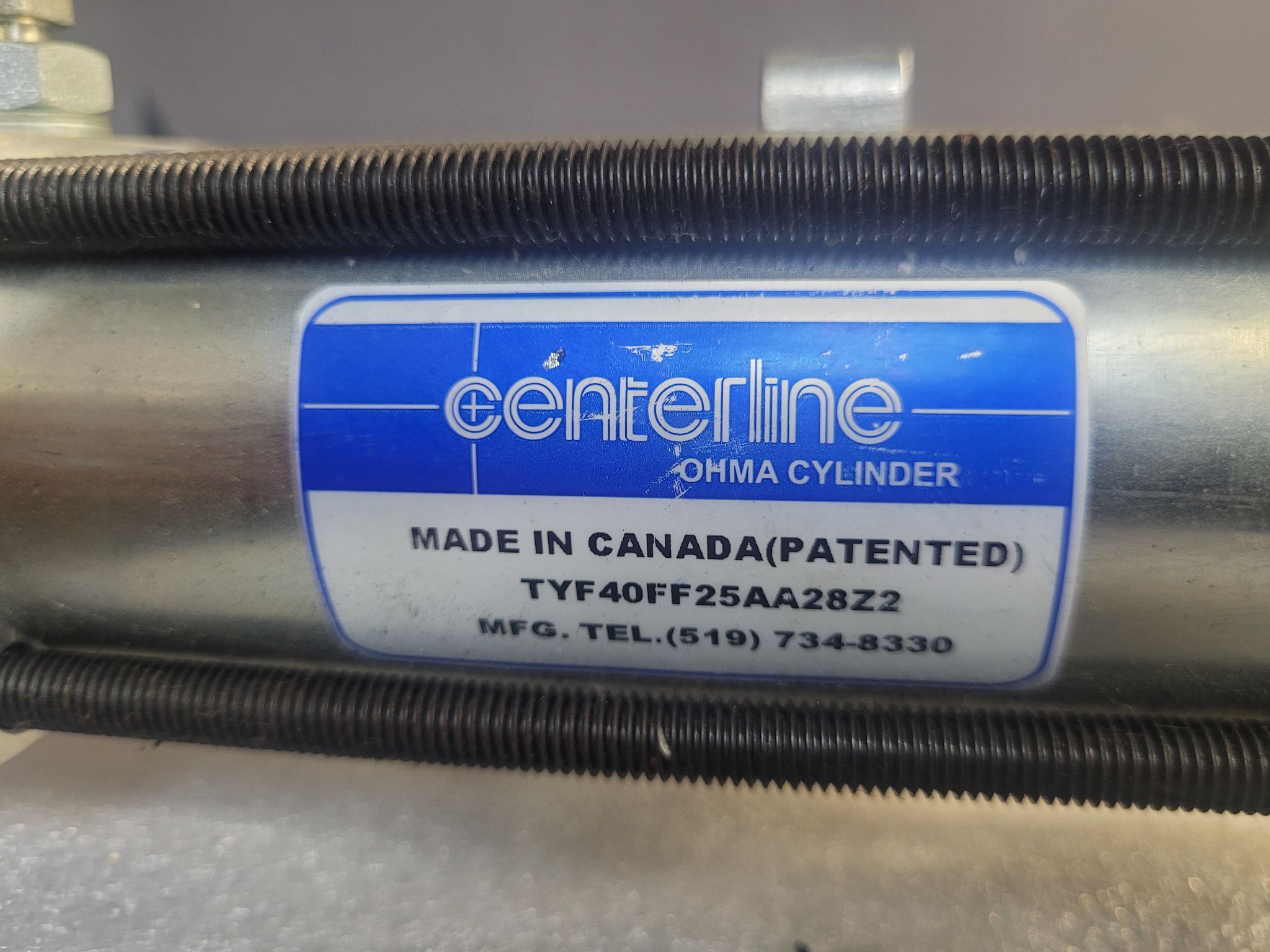 CENTERLINE TYF40FF25AA28Z2 Pneumatic Air Cylinder USED 2