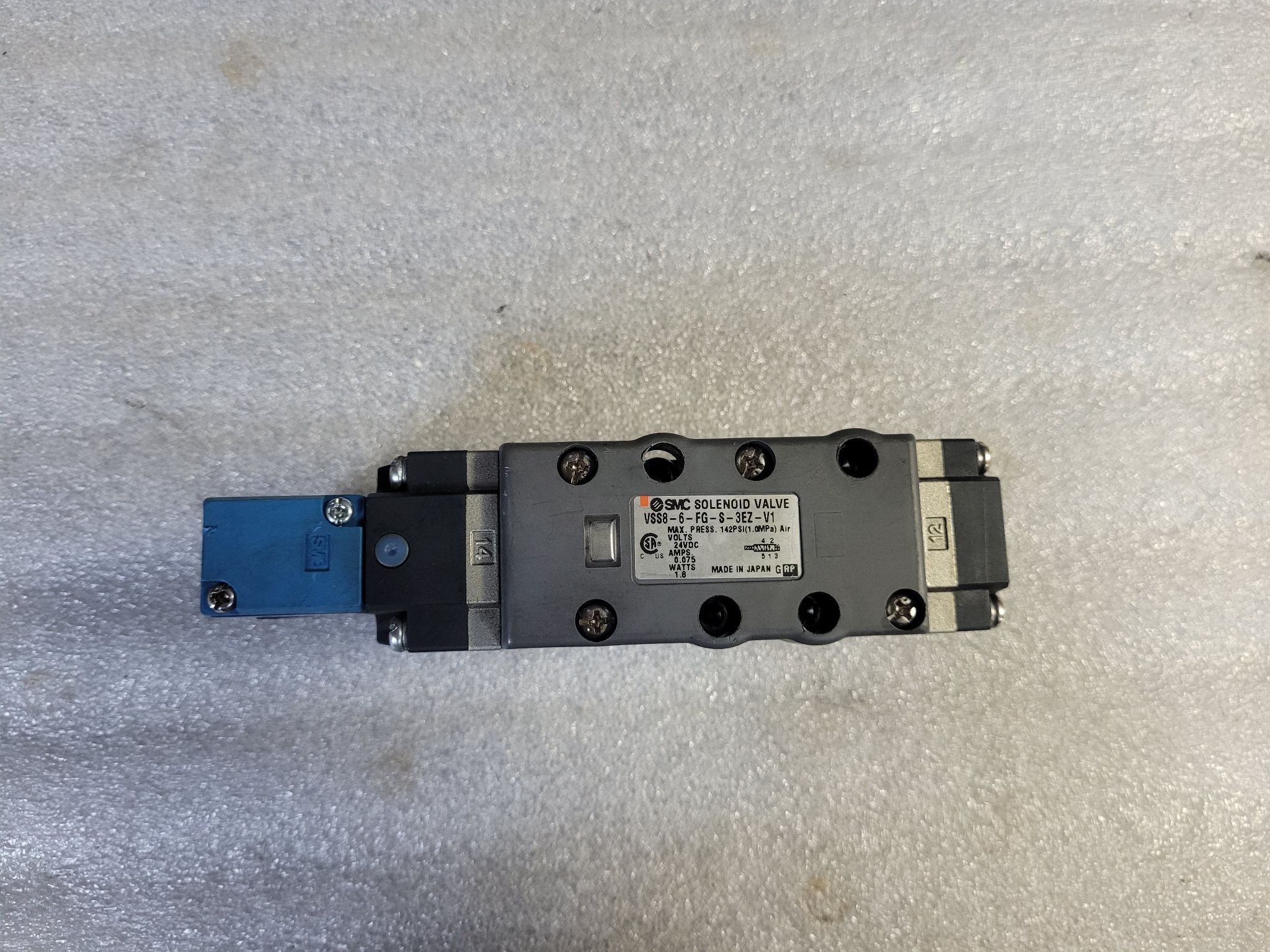SMC VSS8-6-FG-S-3EZ-V1 Solenoid Valve USED 1