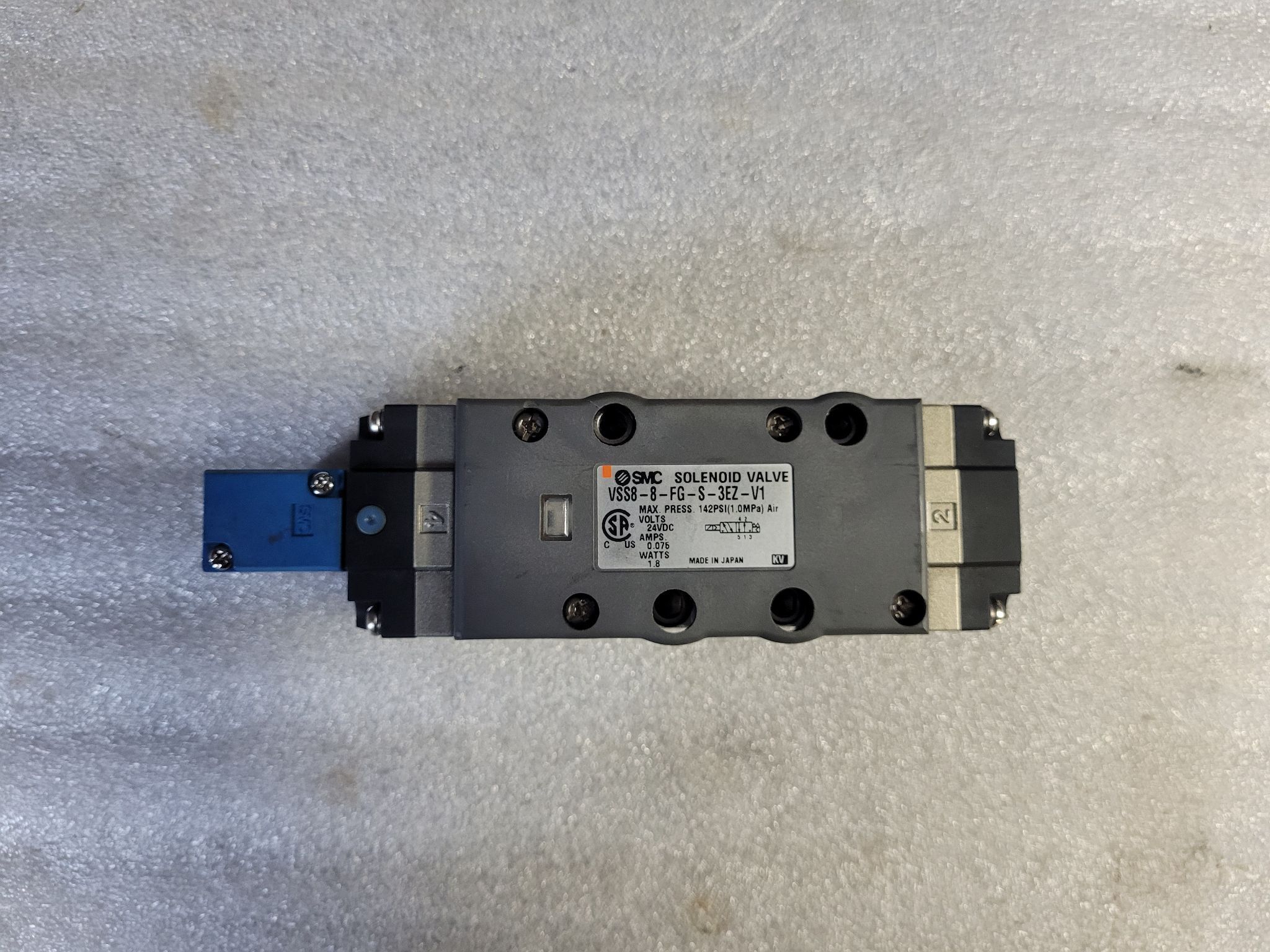 SMC VSS8‑8‑FG‑S‑3EZ‑V1 ISO Solenoid Valve 24 VDC 4‑Port USED 1