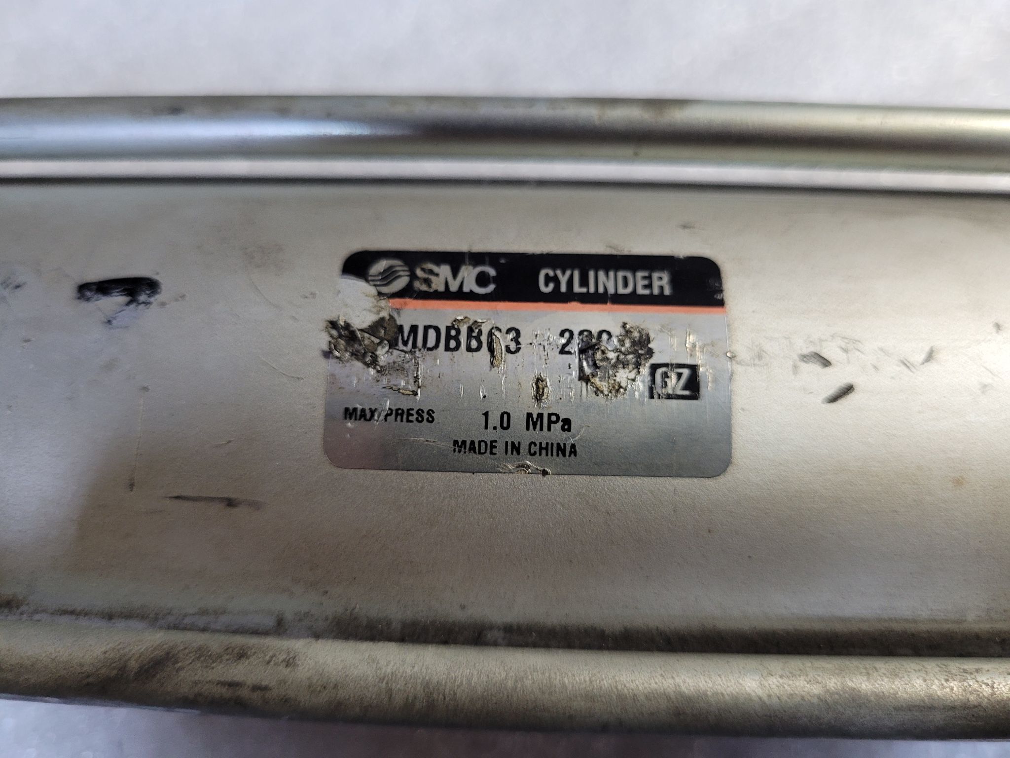 SMC MDBB63-200 Medium Duty Tie-Rod Cylinder USED 2