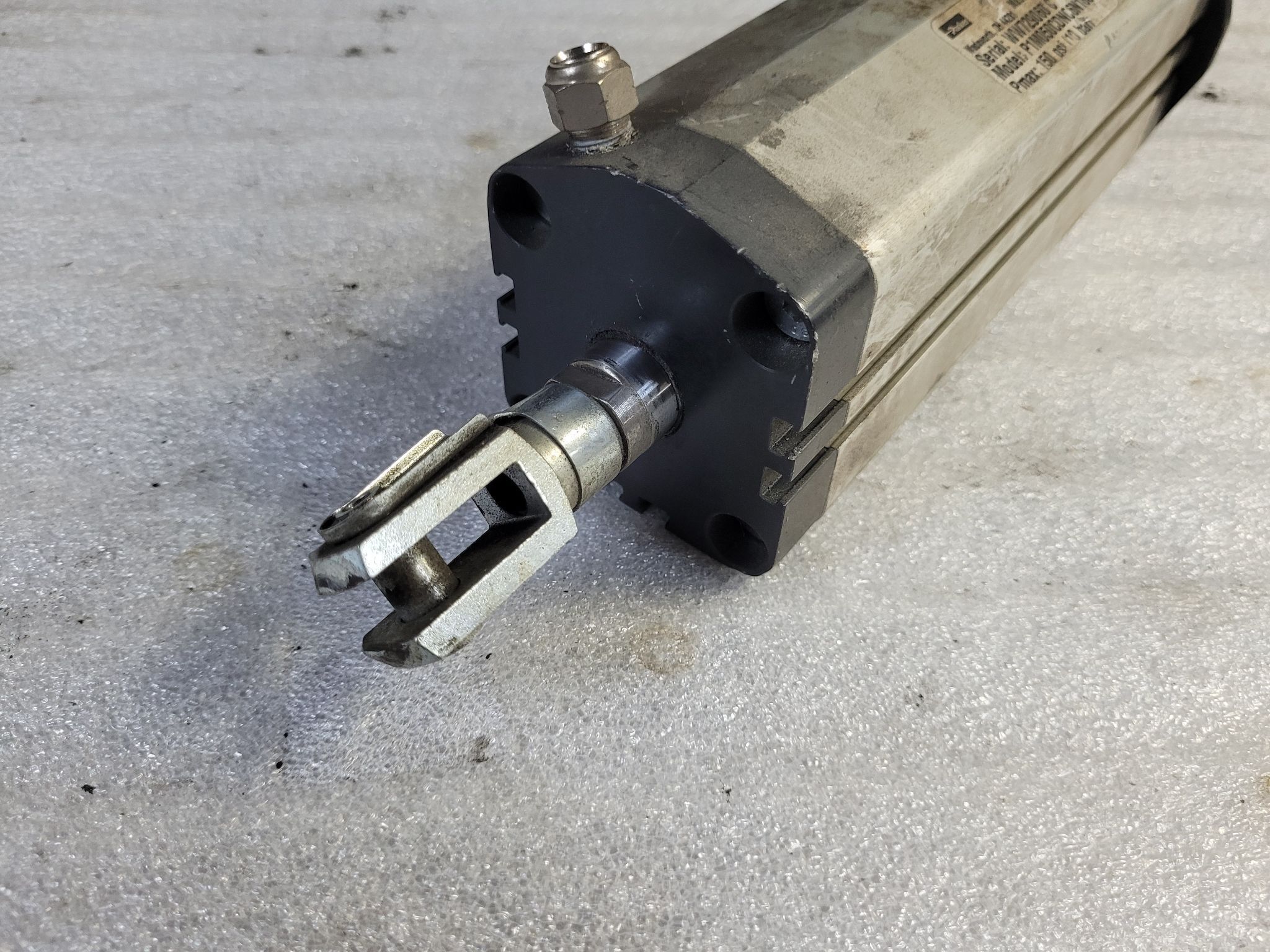 PARKER P1M050CDNC6N160 Pneumatic Cylinder USED 2