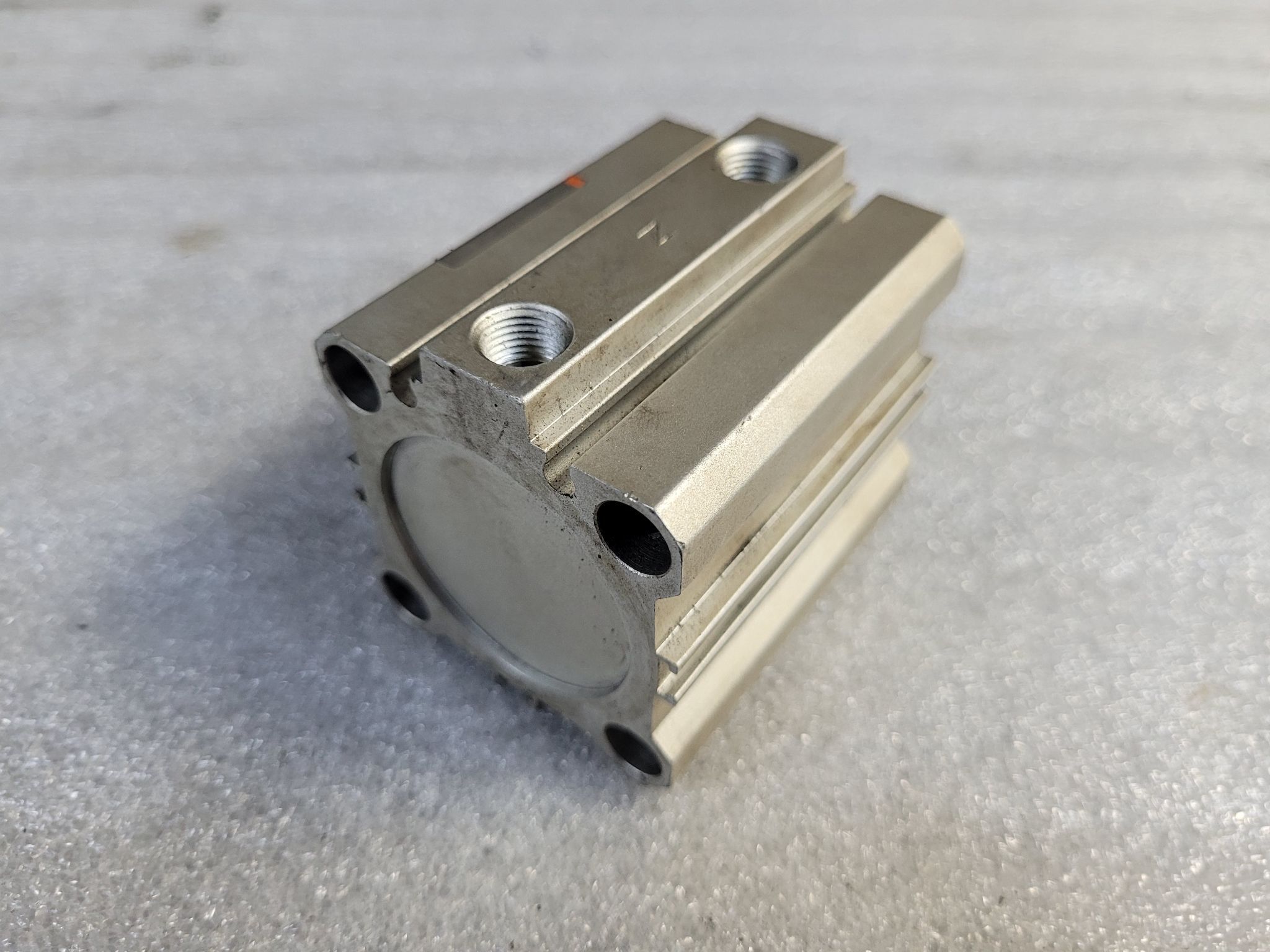 SMC NCDQ2B40-25D Compact Pneumatic Cylinder USED 1