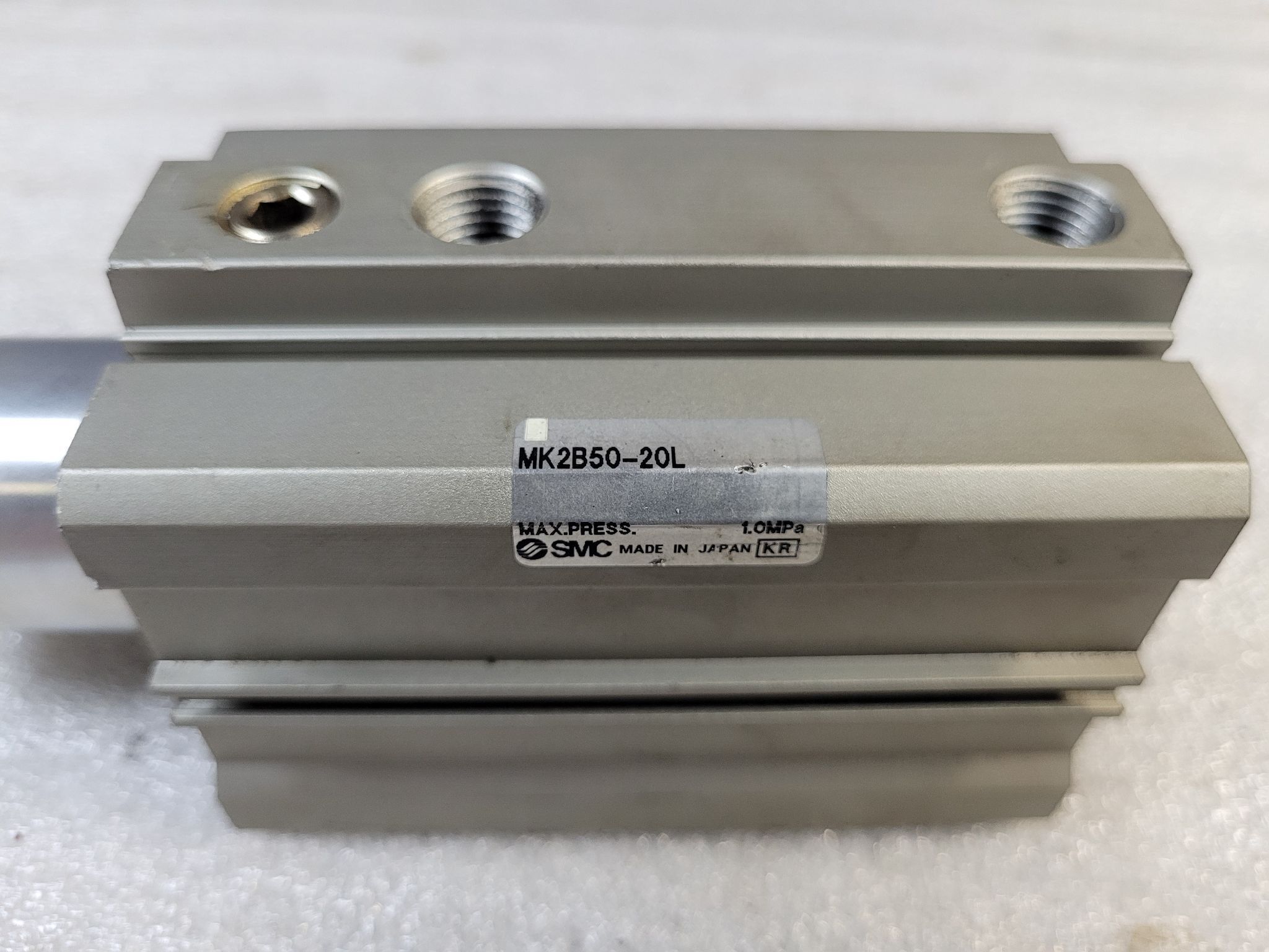 SMC MK2B50-20L Pneumatic Cylinder USED 2