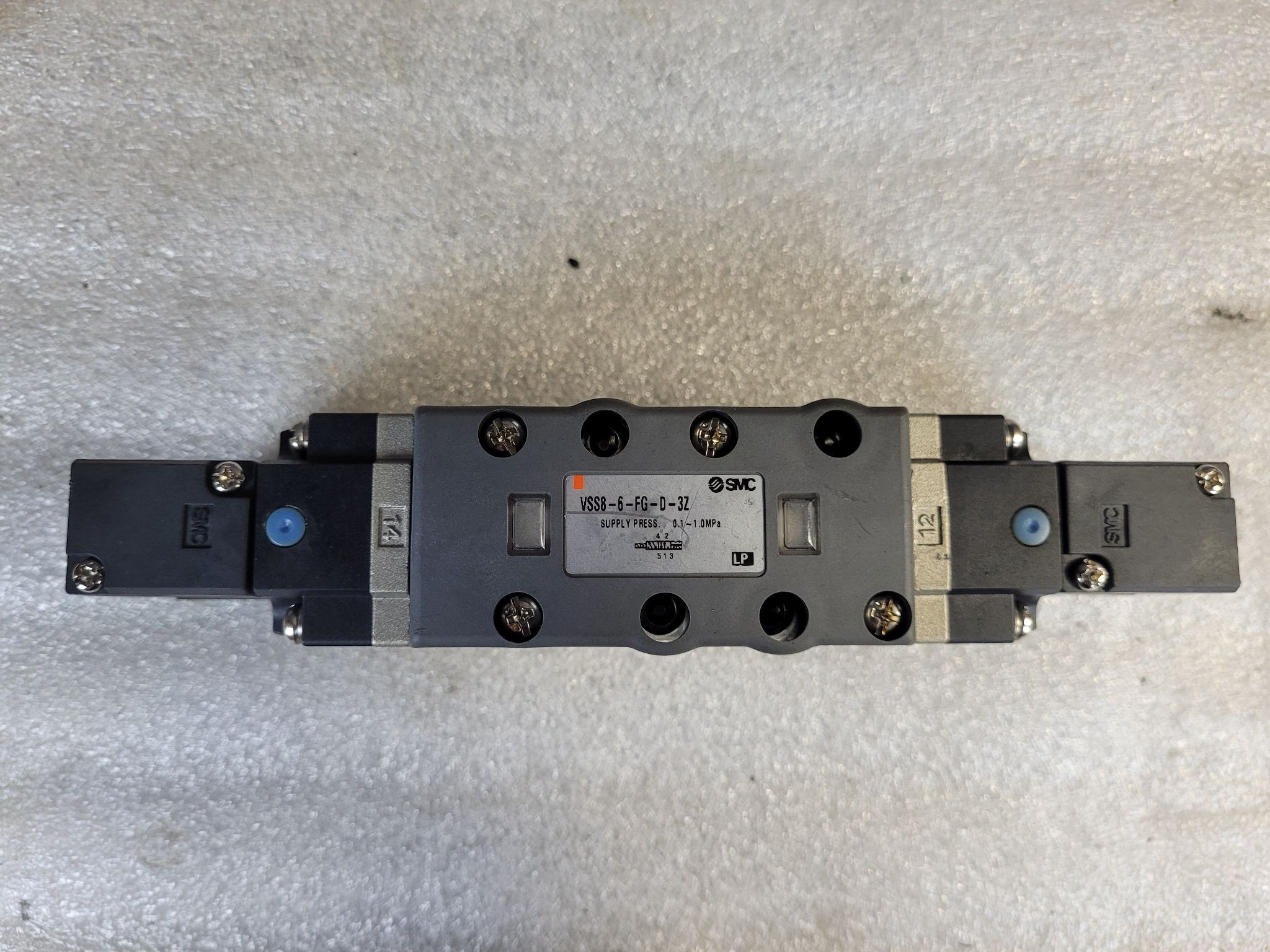SMC VSS8-6-FG-D-3Z Solenoid Valve USED 2