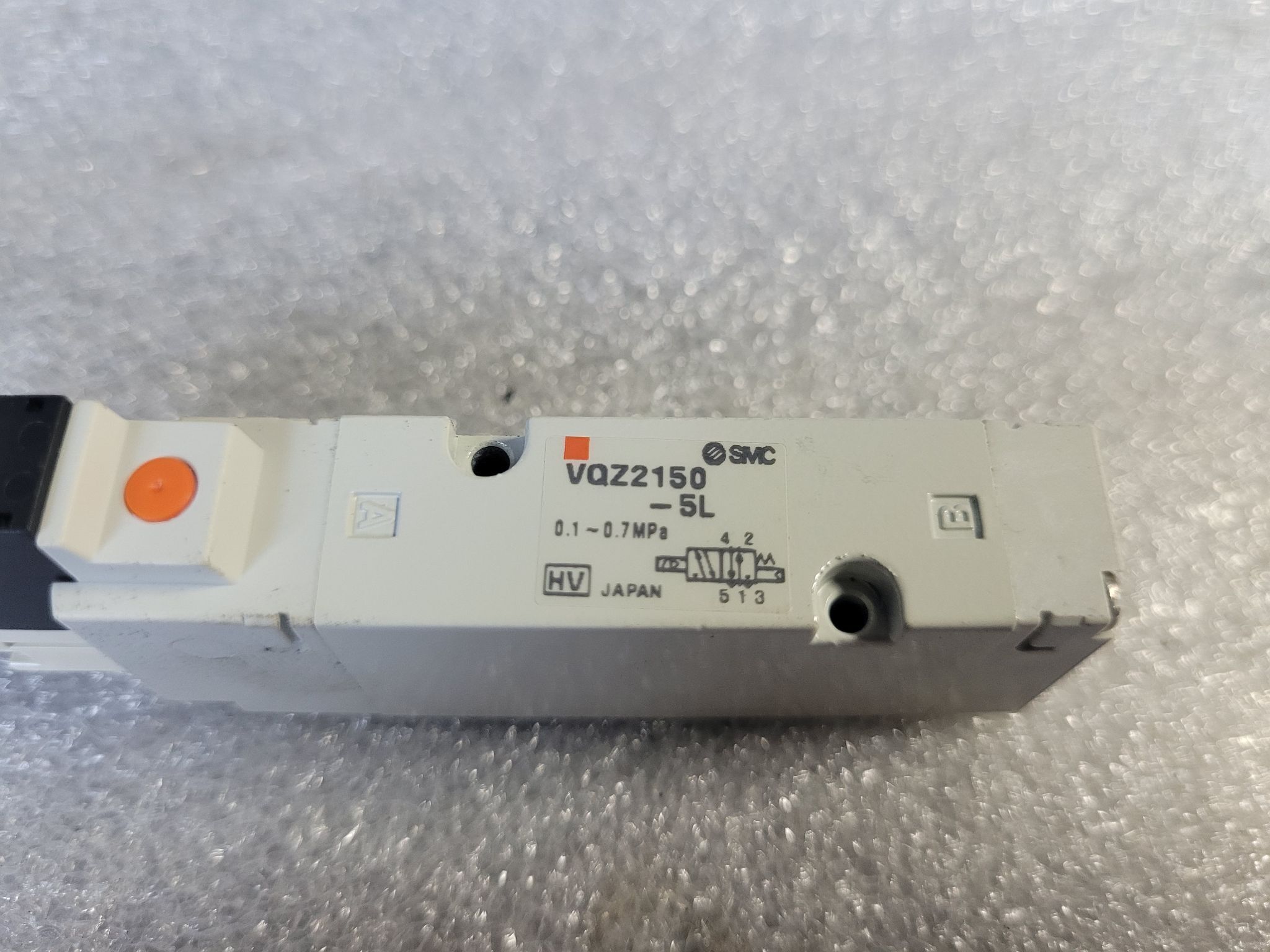 SMC VQZ2150-5L Solenoid Valve USED 2